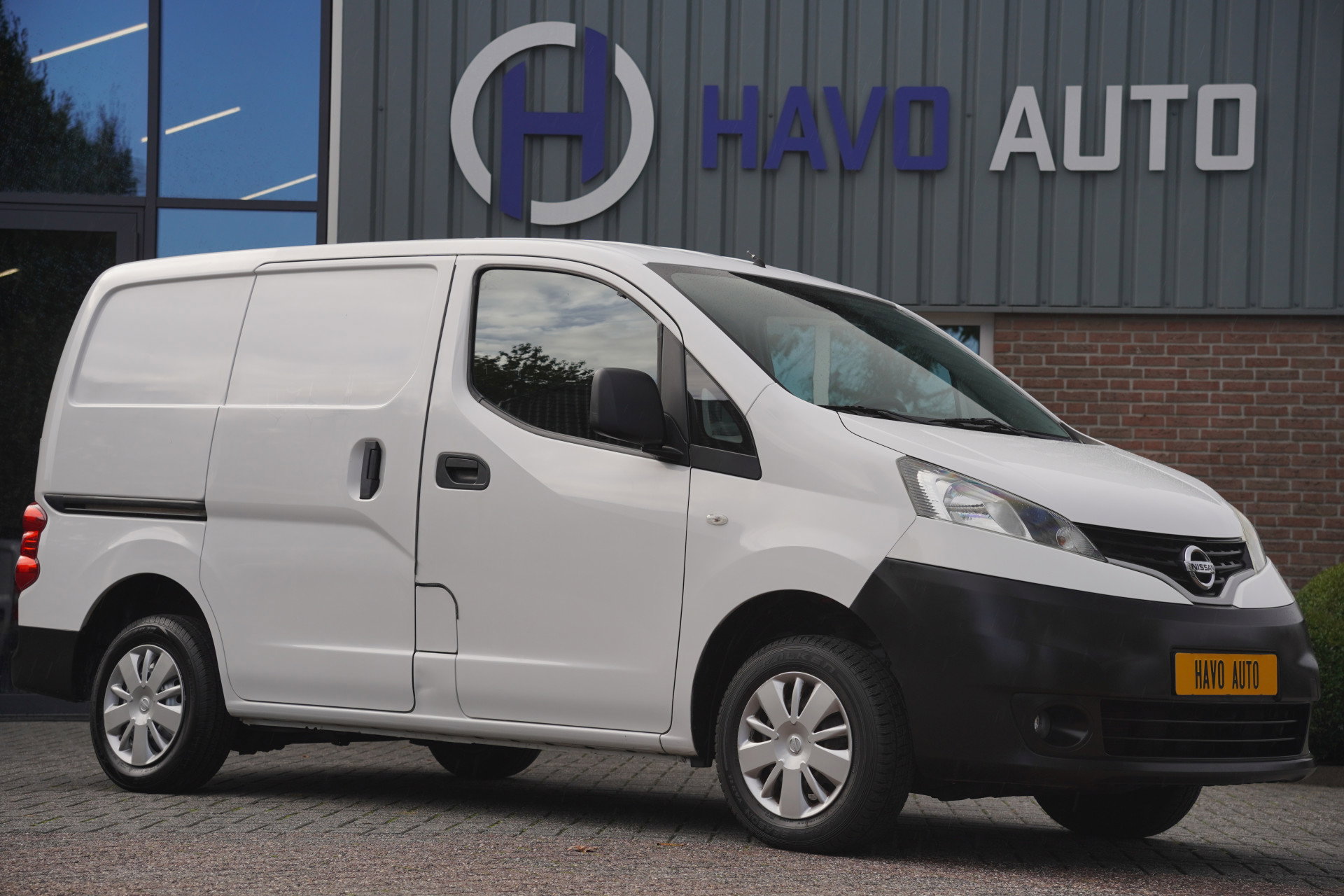 Nissan NV200