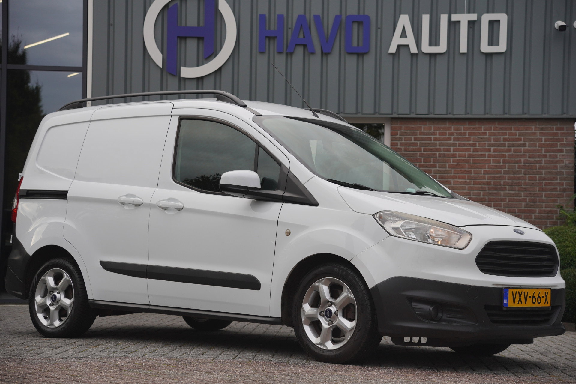 Ford Transit Courier