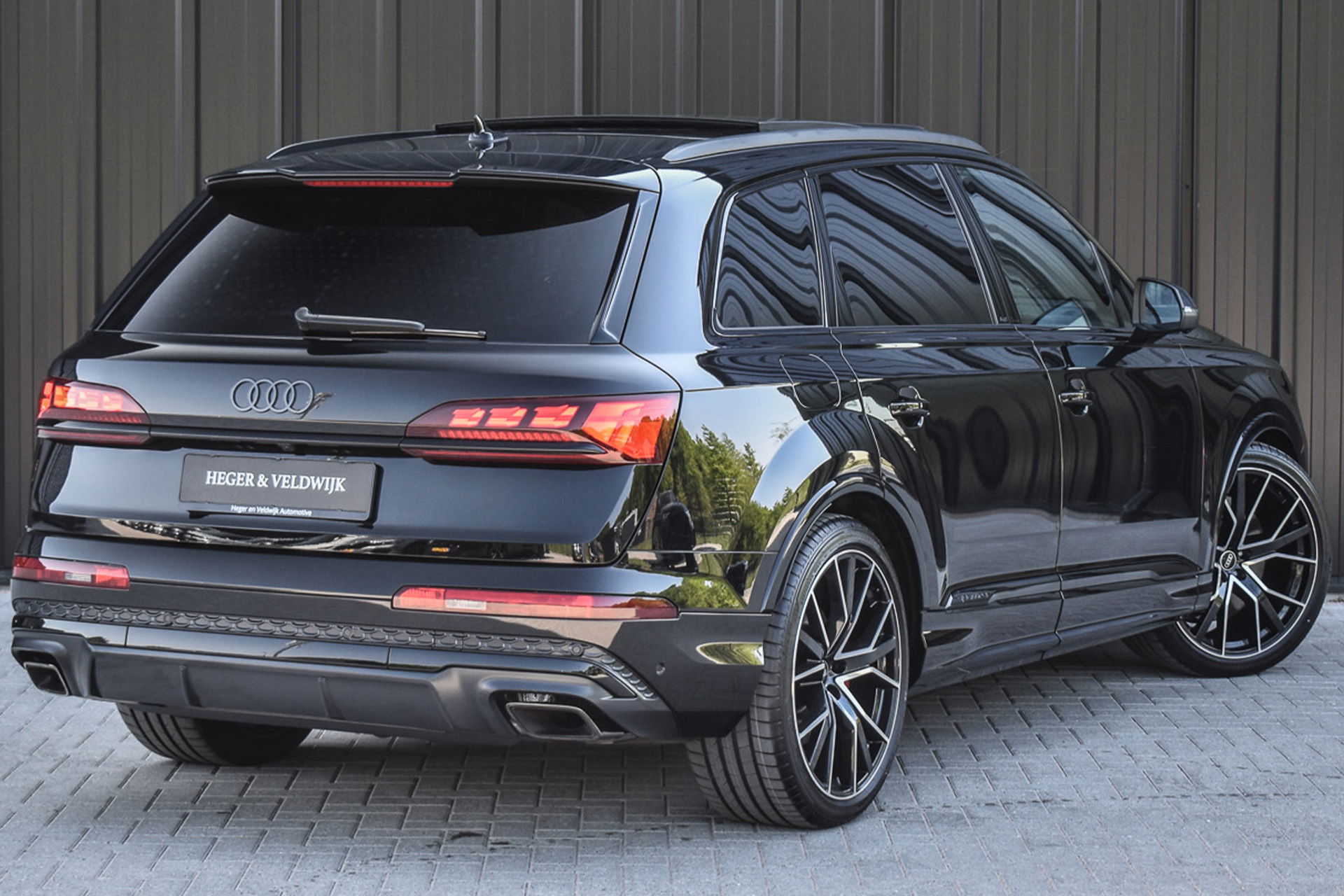 Audi Q7 - 1