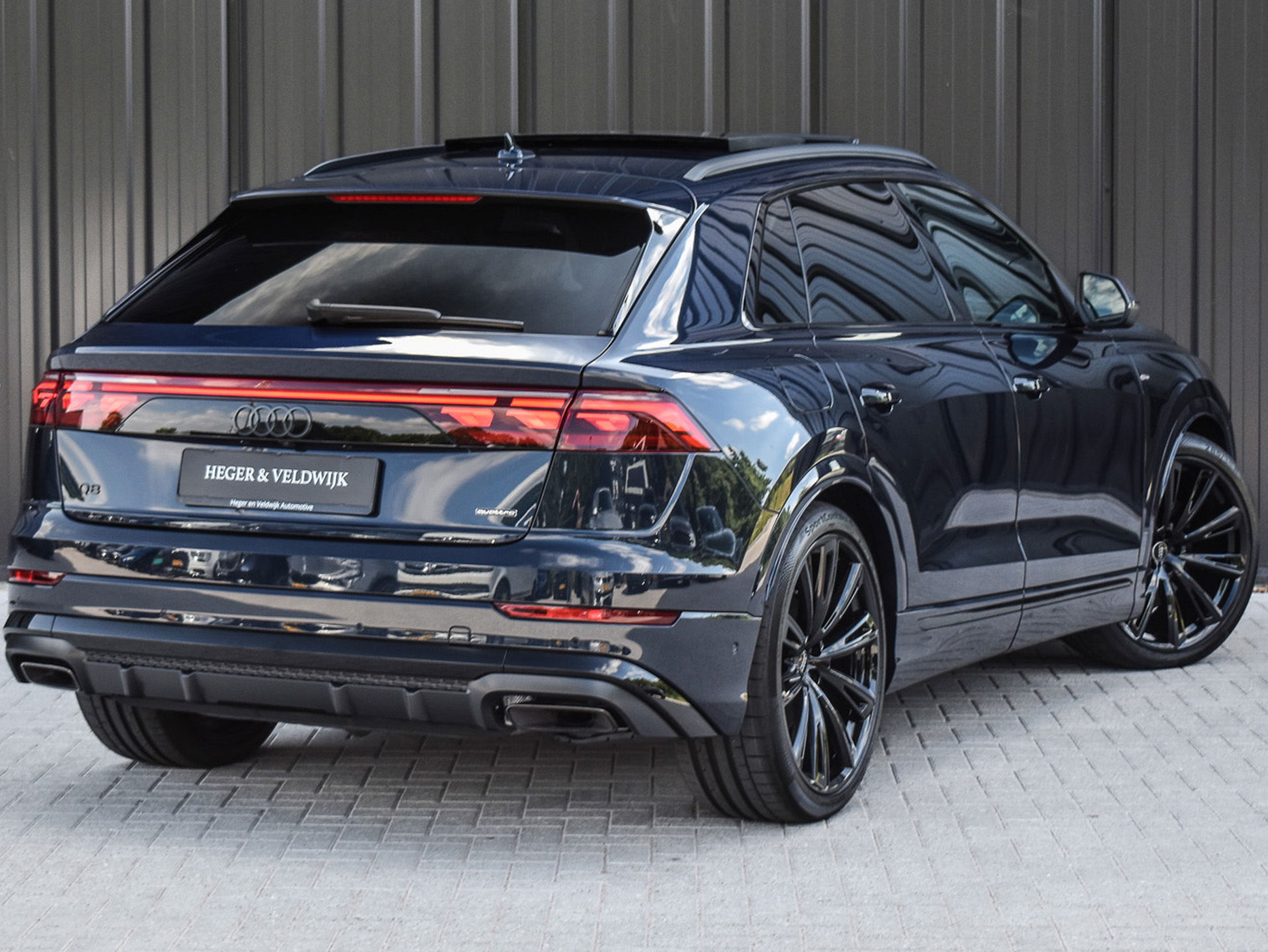 Audi Q8 - 1