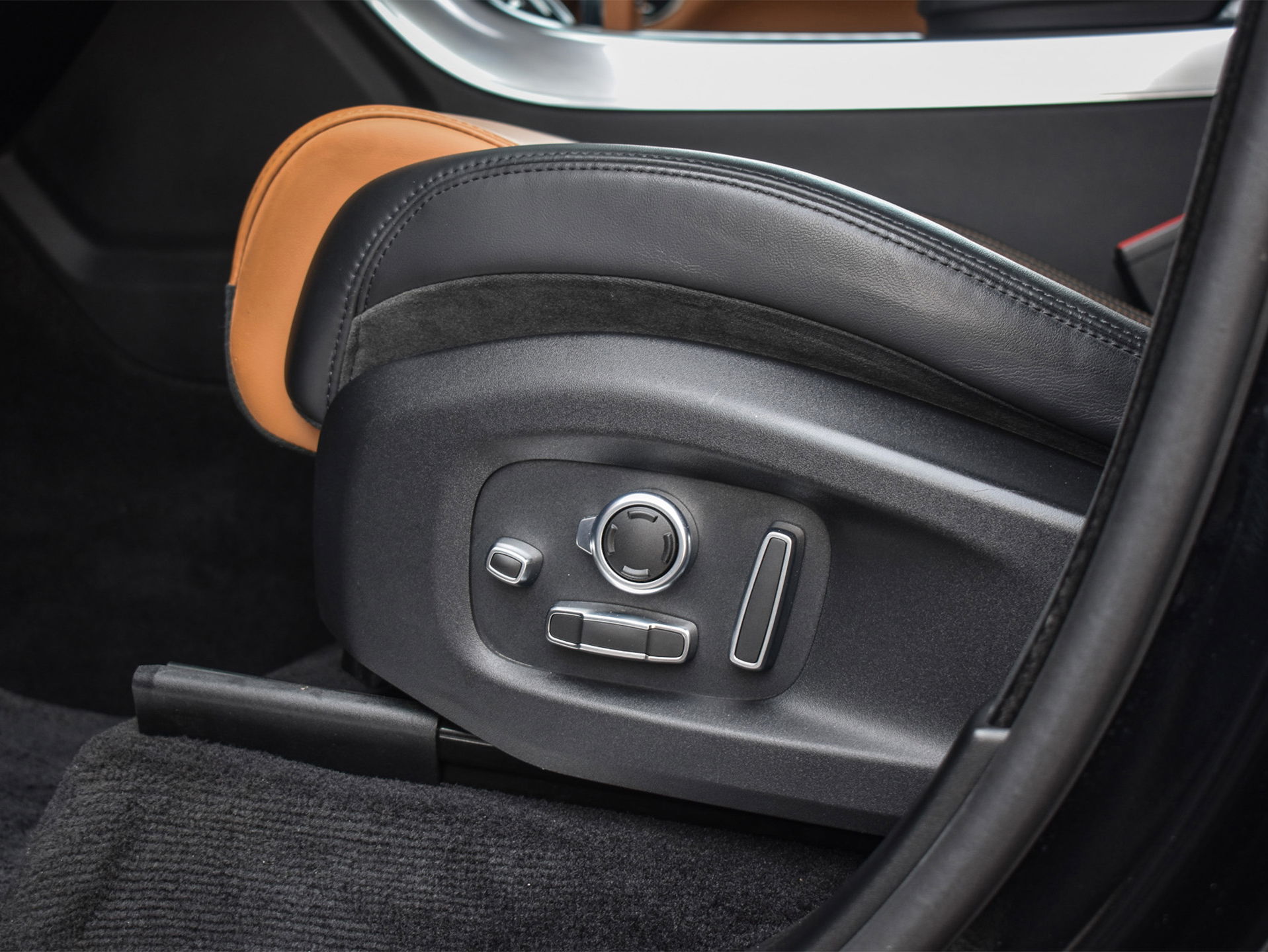 Land Rover Range Rover Sport - 11