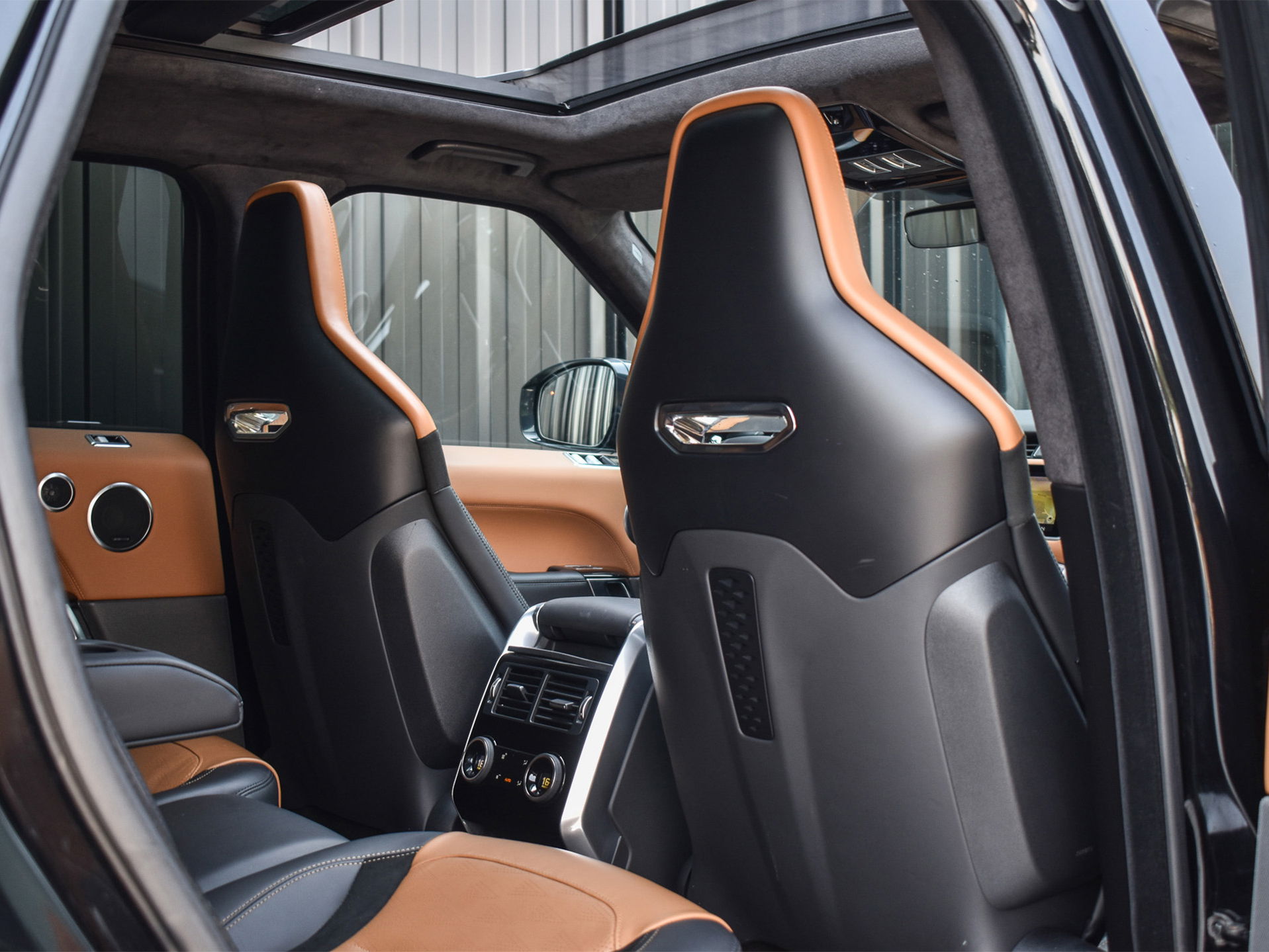 Land Rover Range Rover Sport - 33