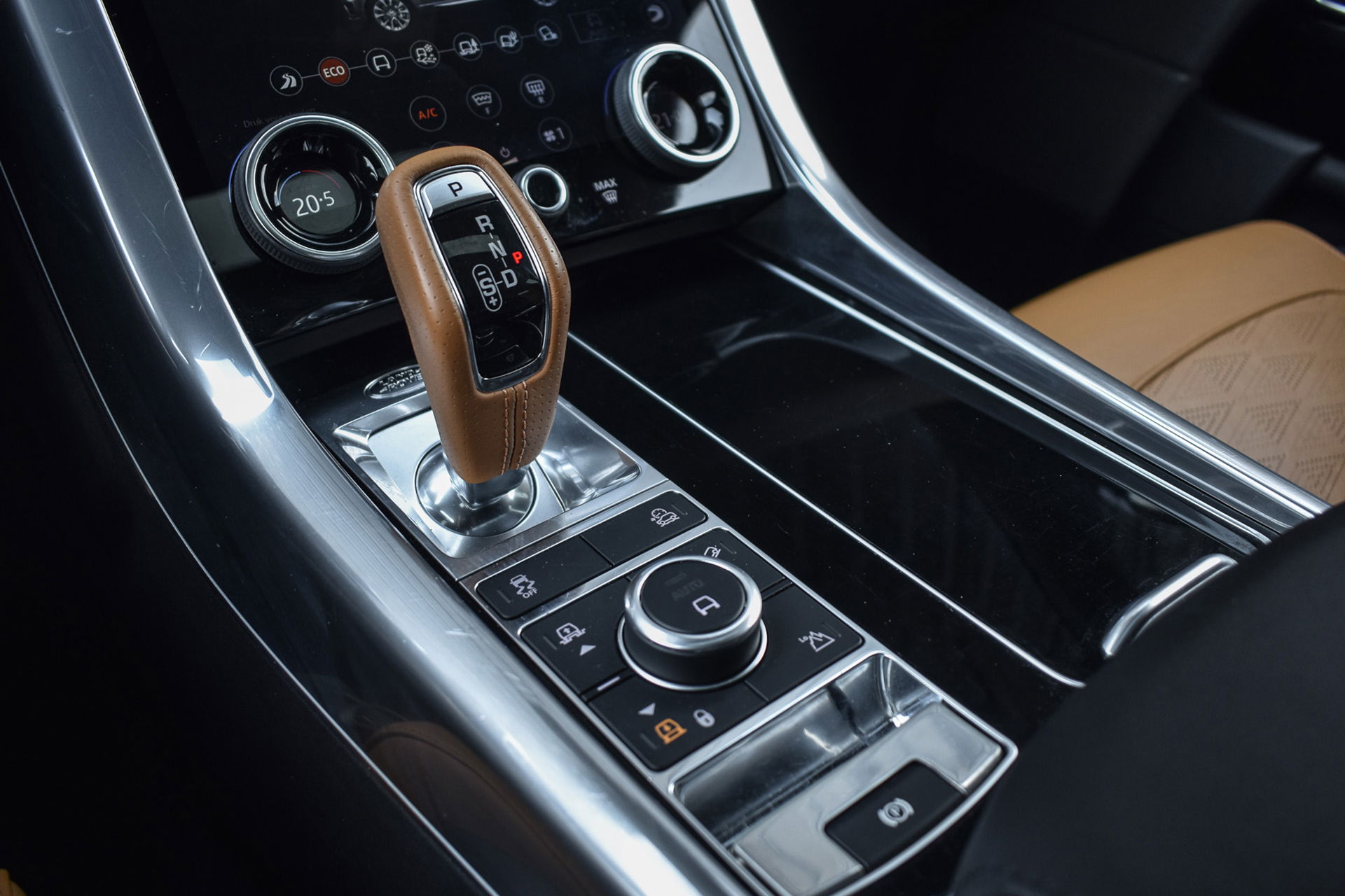 Land Rover Range Rover Sport - 41