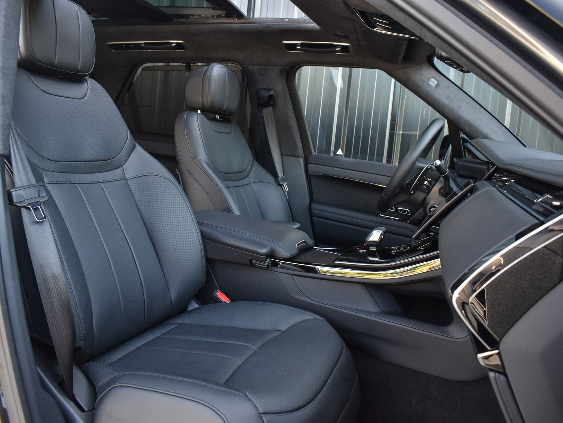 Land Rover Range Rover Sport - 1