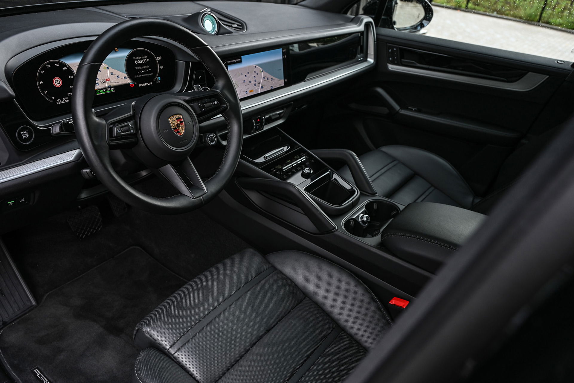 Porsche Cayenne - 11