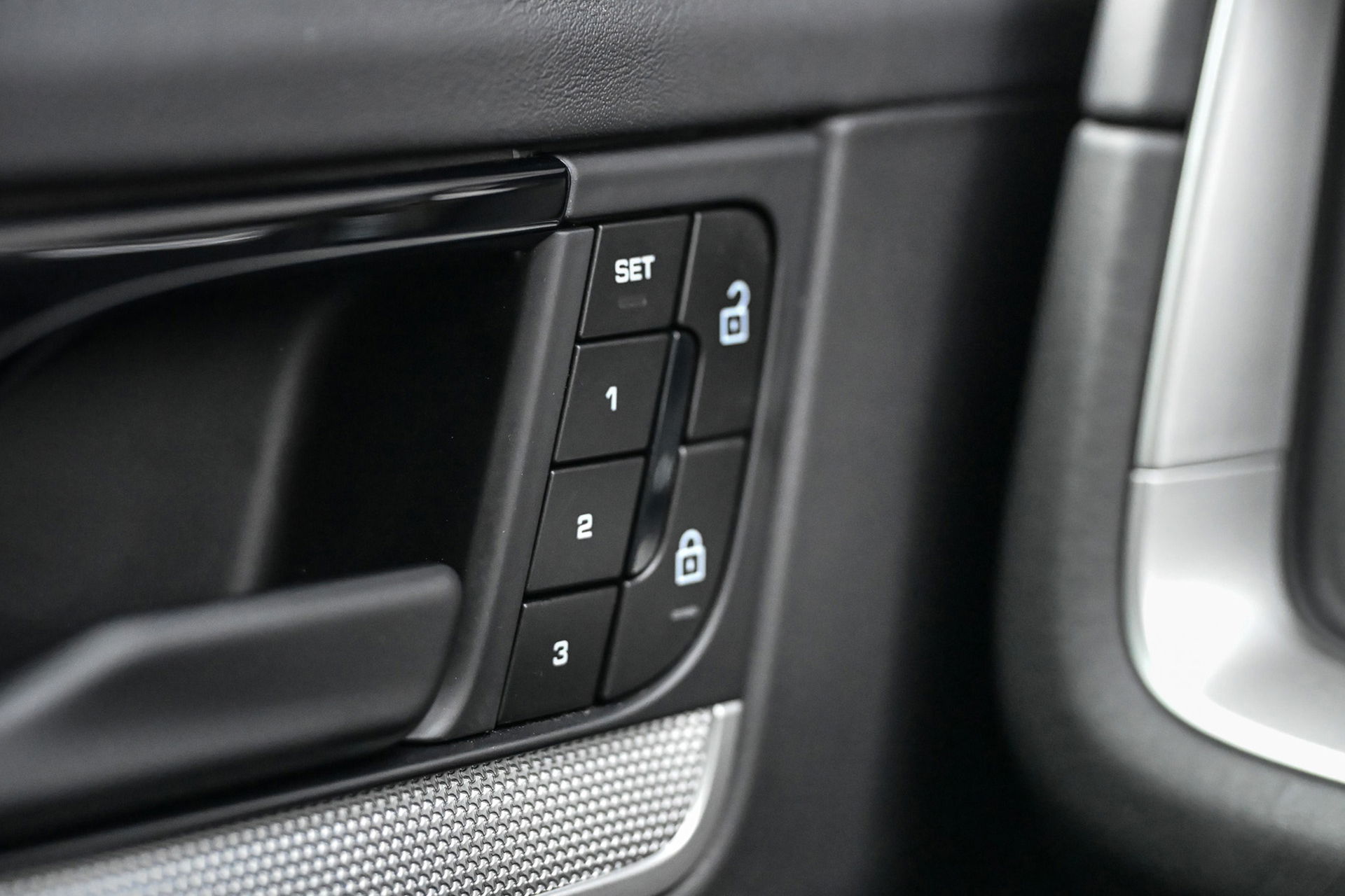 Porsche Cayenne - 13