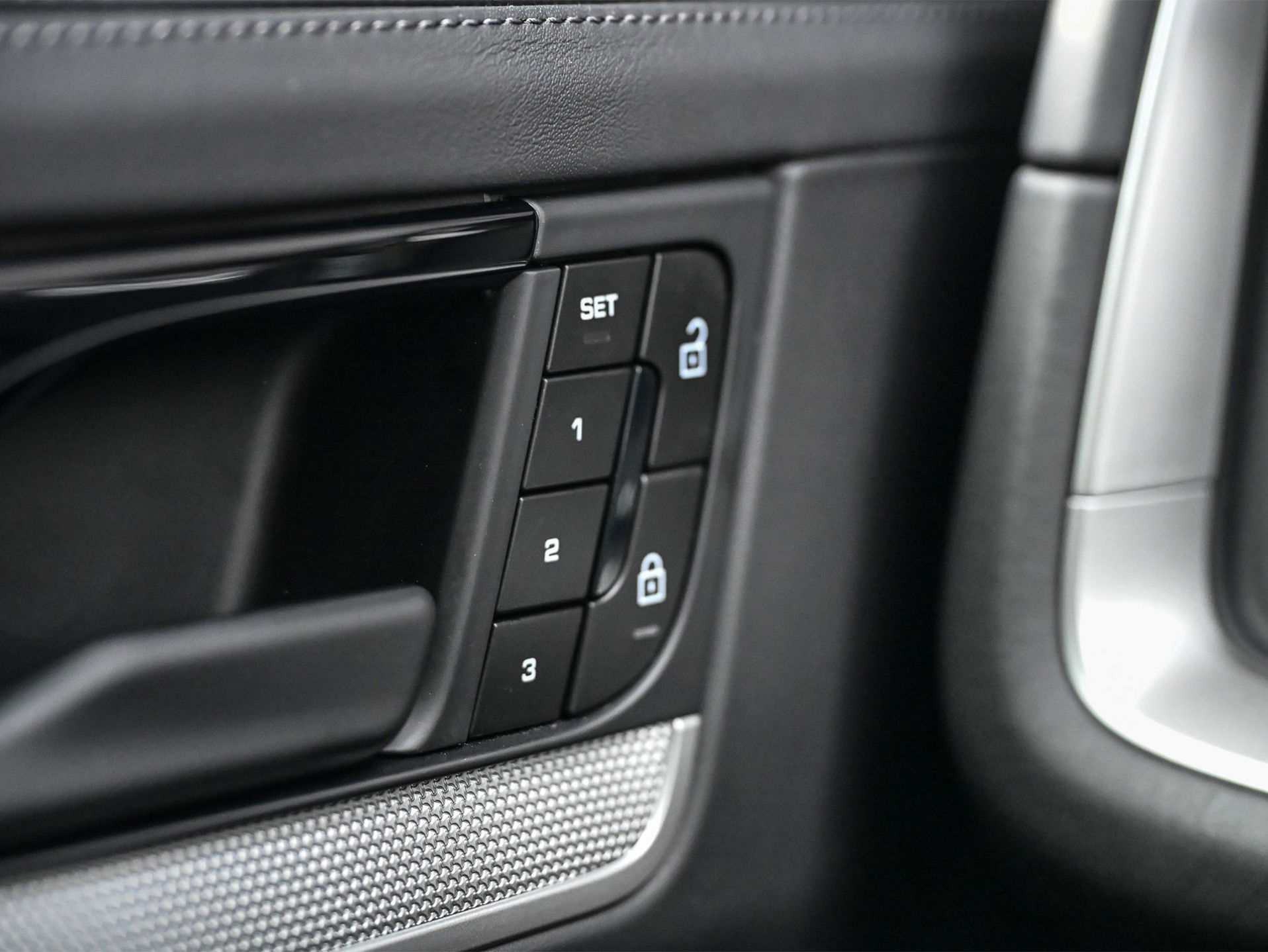 Porsche Cayenne - 13