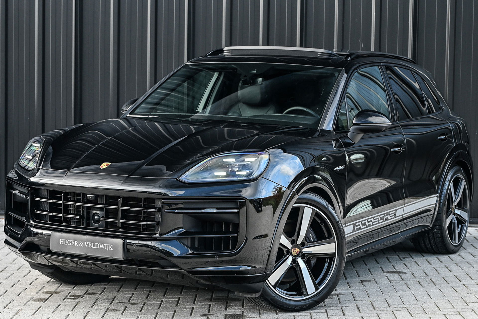 Porsche Cayenne - 0