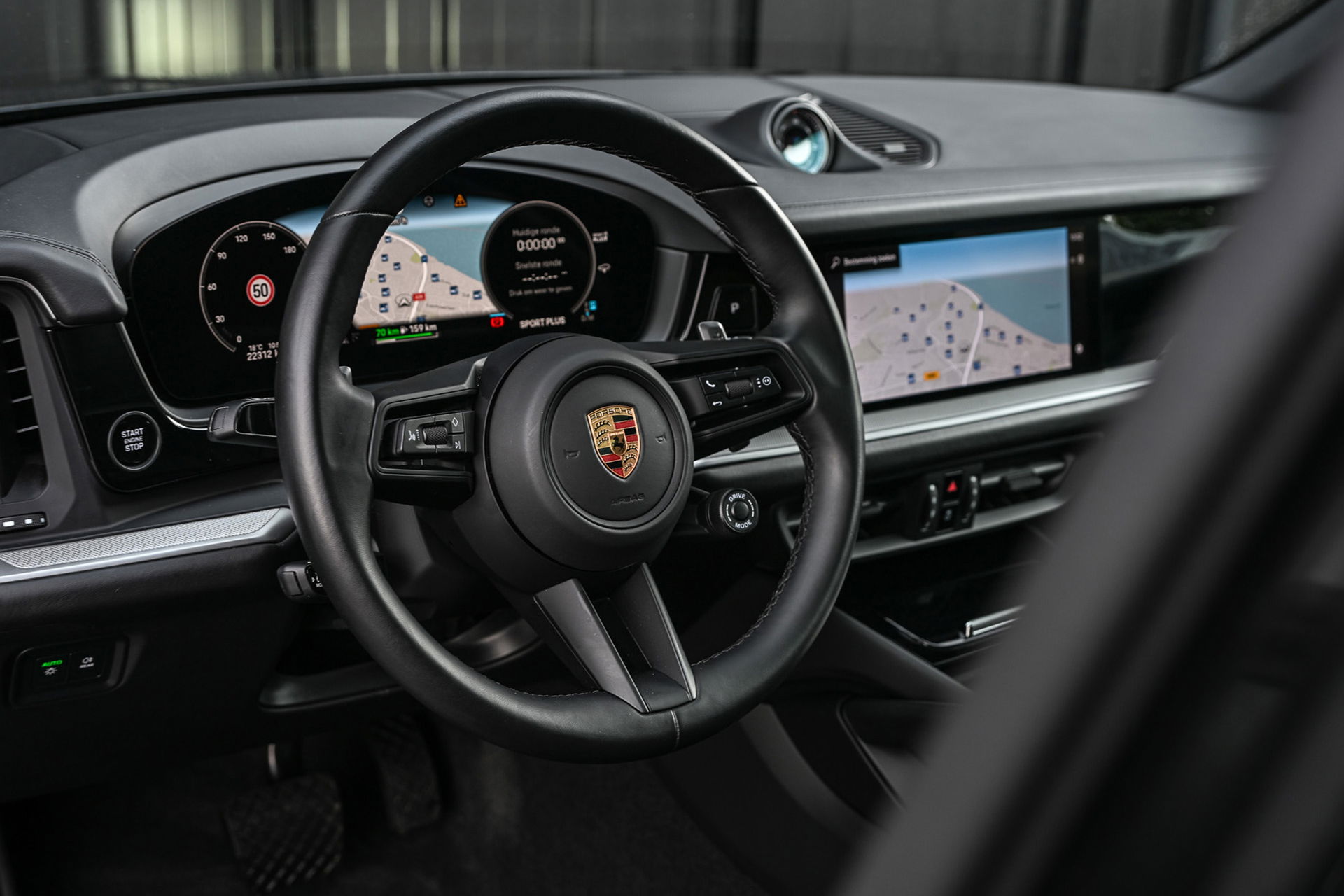 Porsche Cayenne - 29