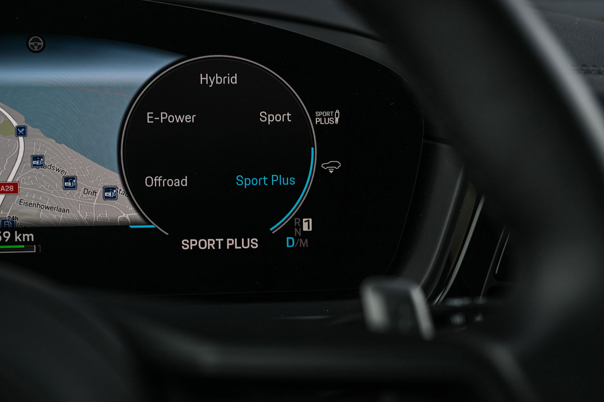 Porsche Cayenne - 32