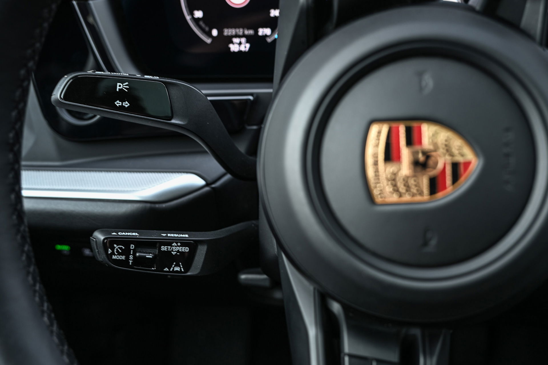 Porsche Cayenne - 34