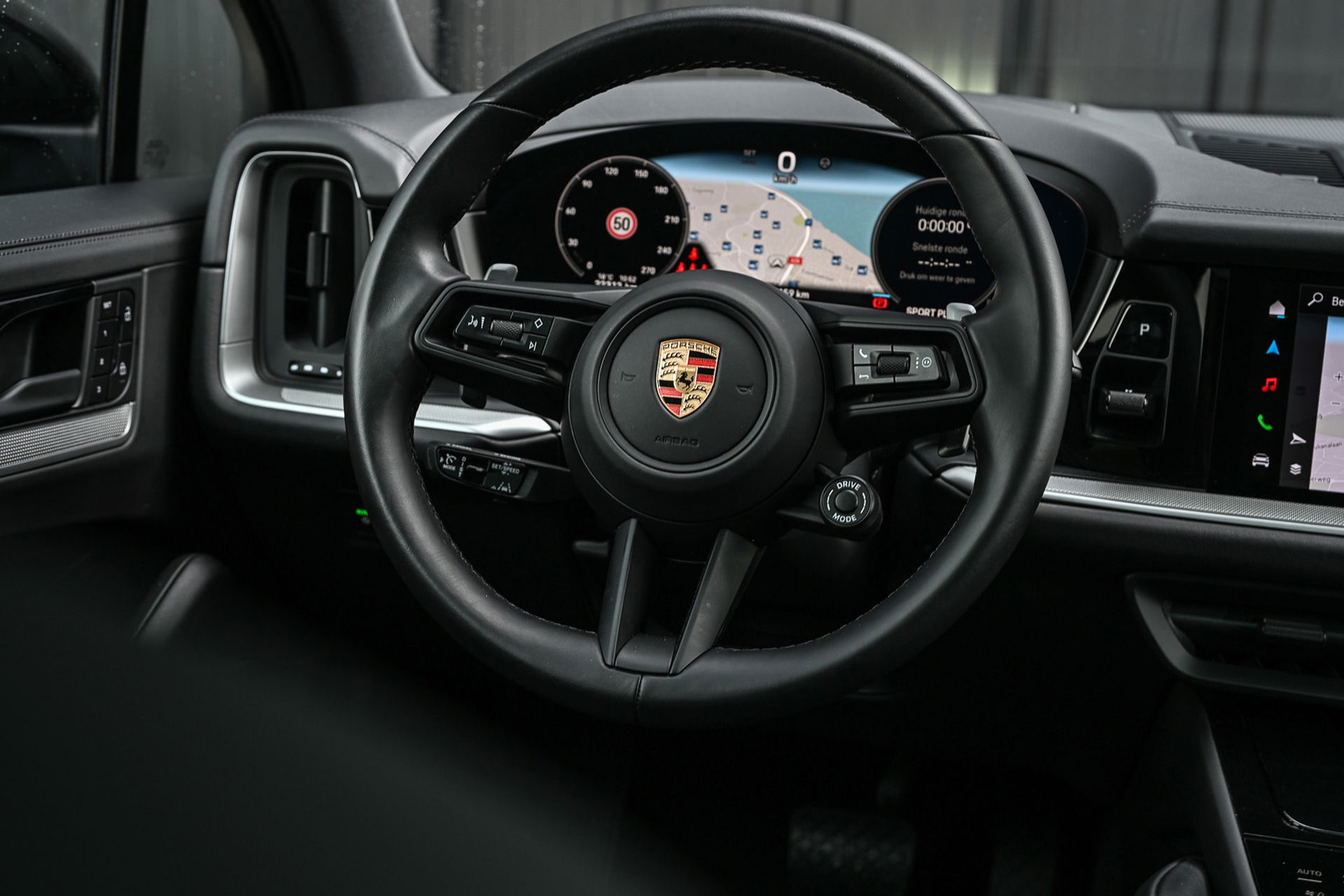 Porsche Cayenne - 42