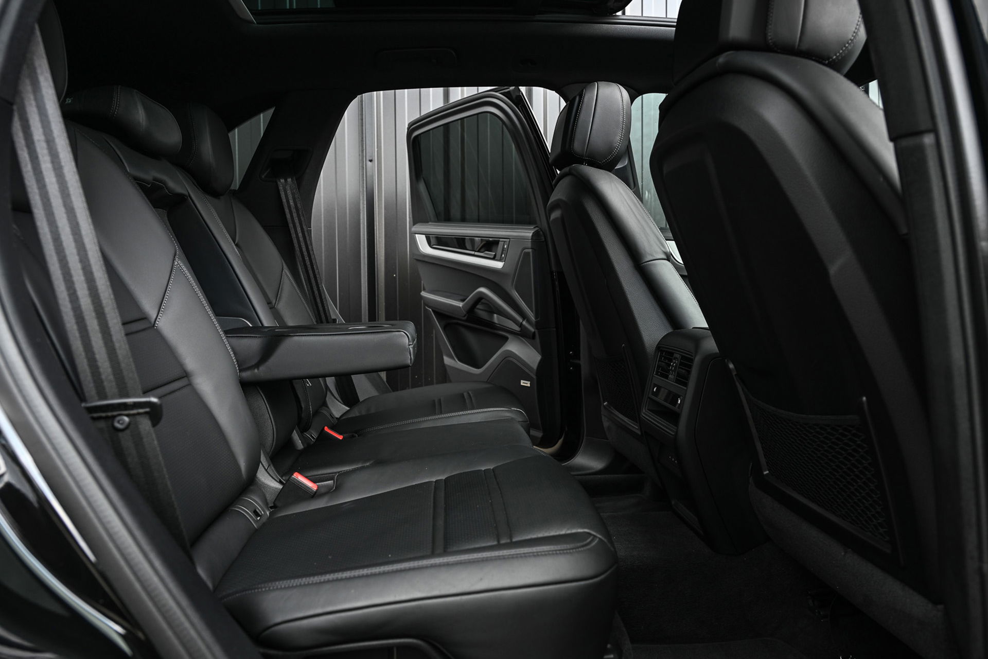 Porsche Cayenne - 44