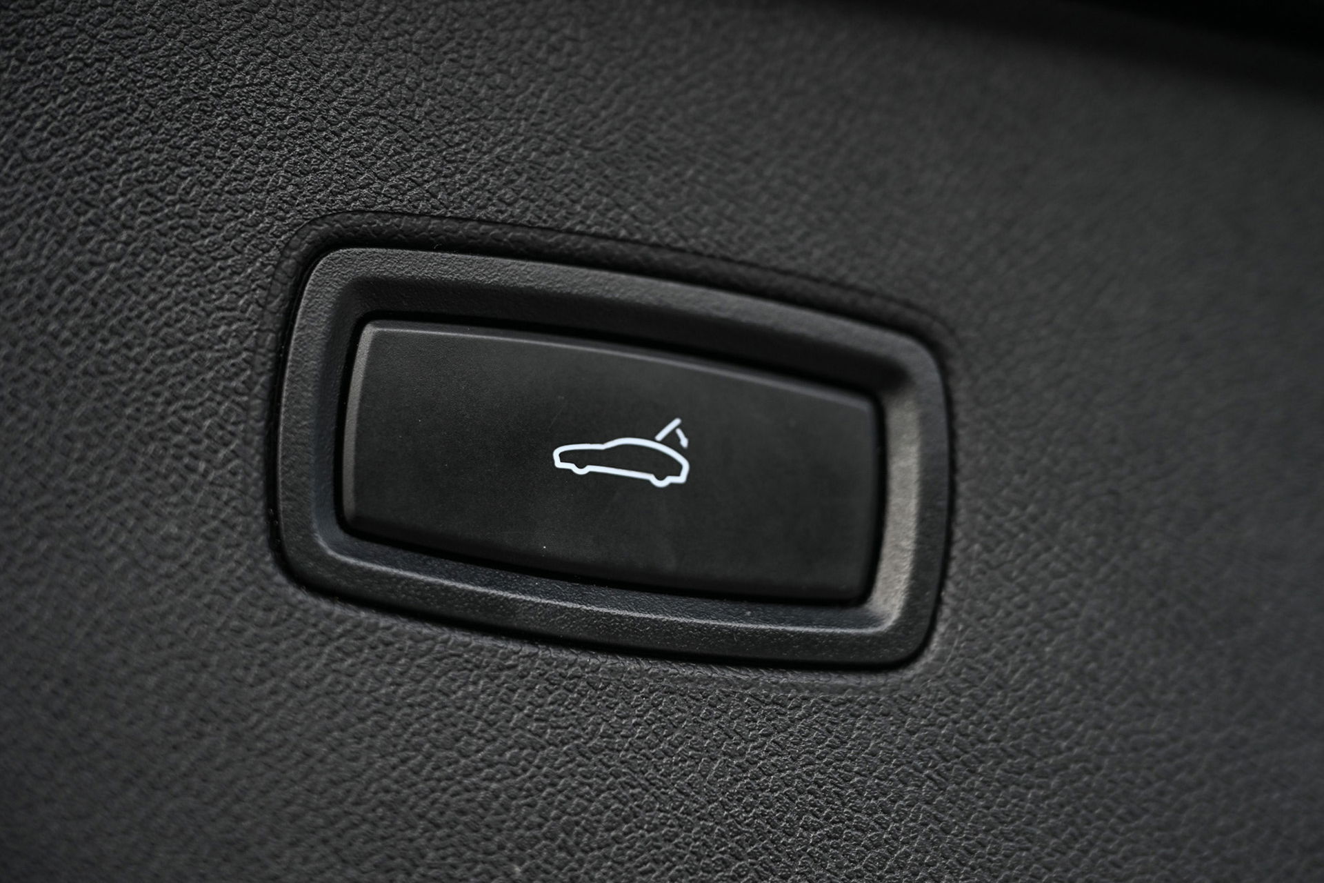 Porsche Cayenne - 48