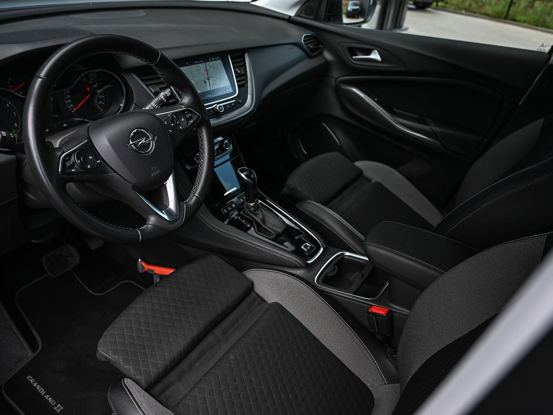 Opel Grandland X - 10