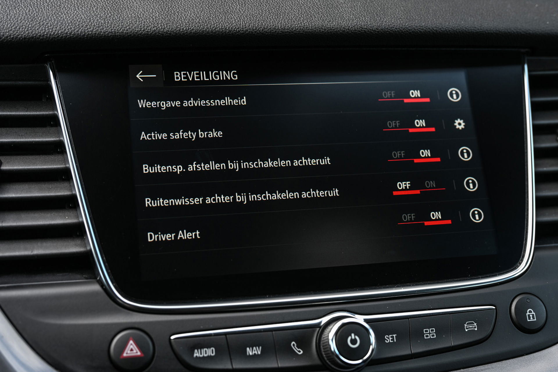 Opel Grandland X - 16