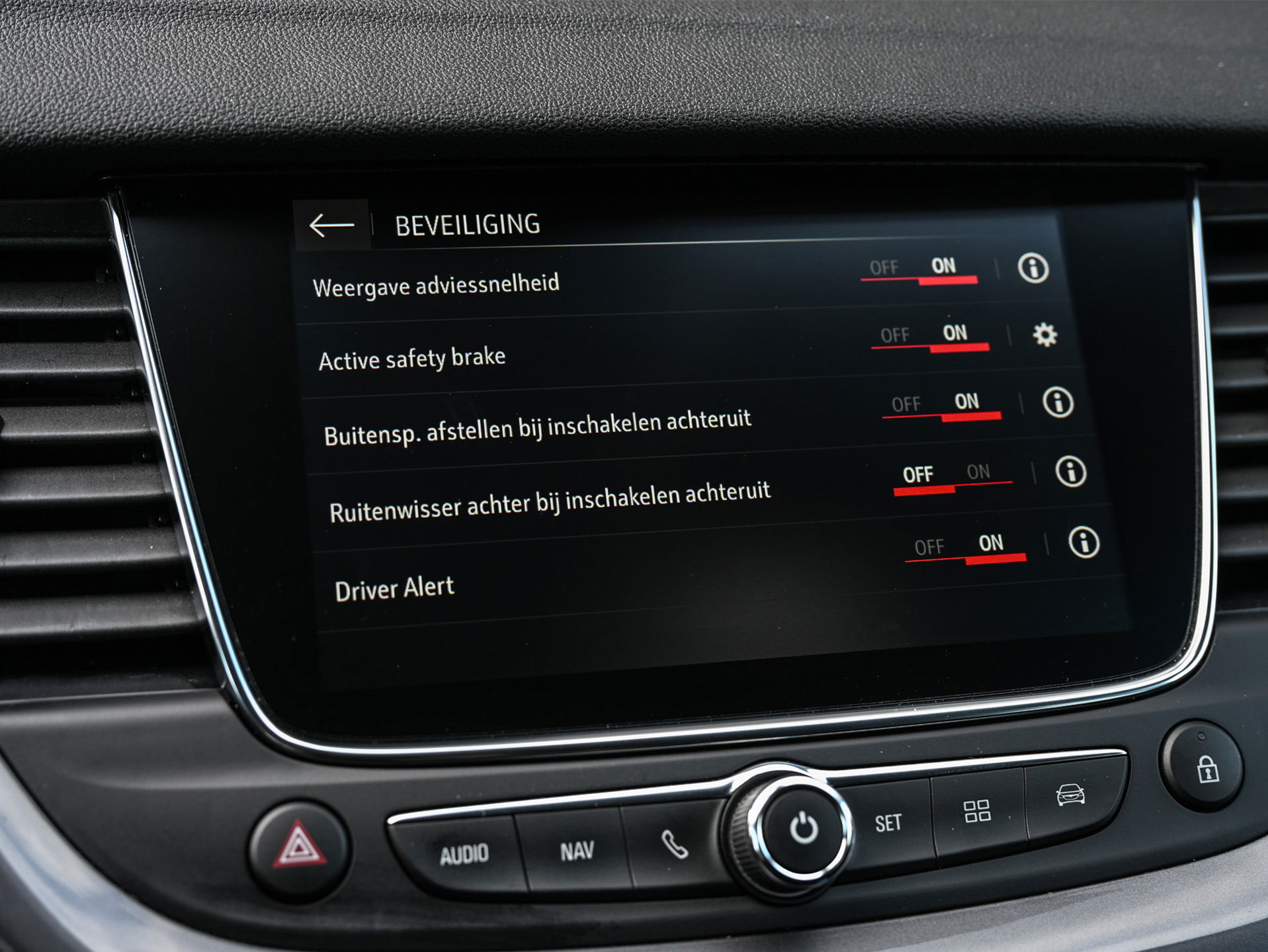 Opel Grandland X - 16