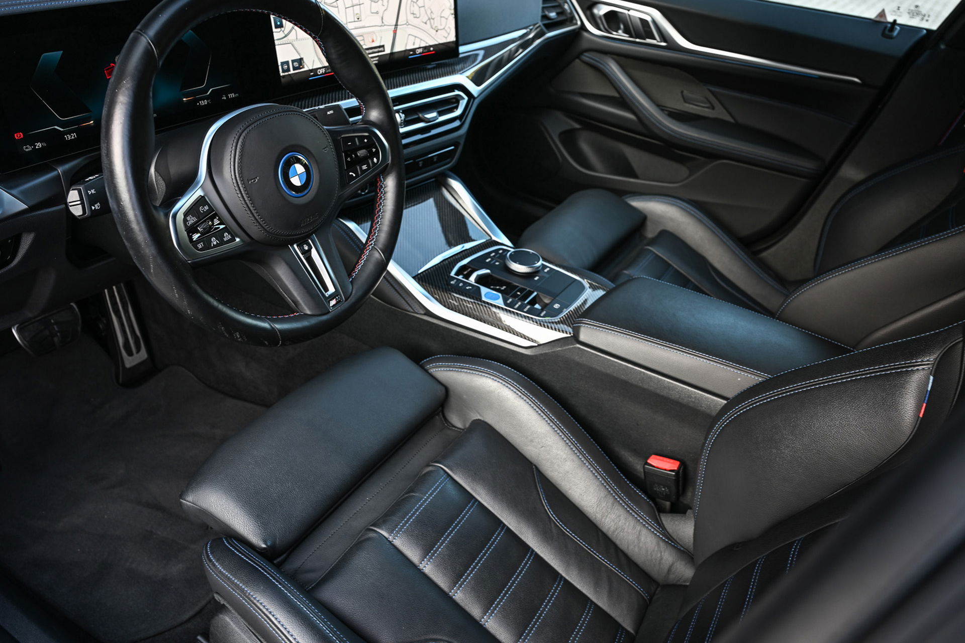 BMW i4 - 14