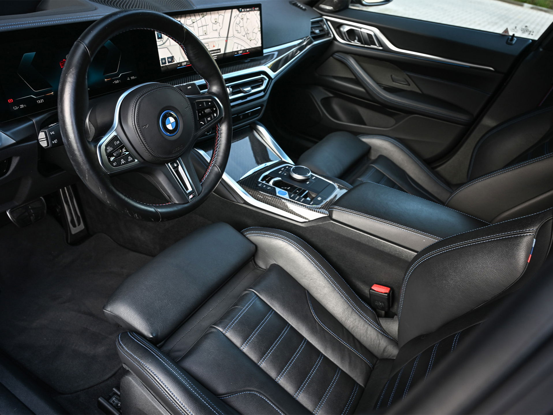 BMW i4 - 14