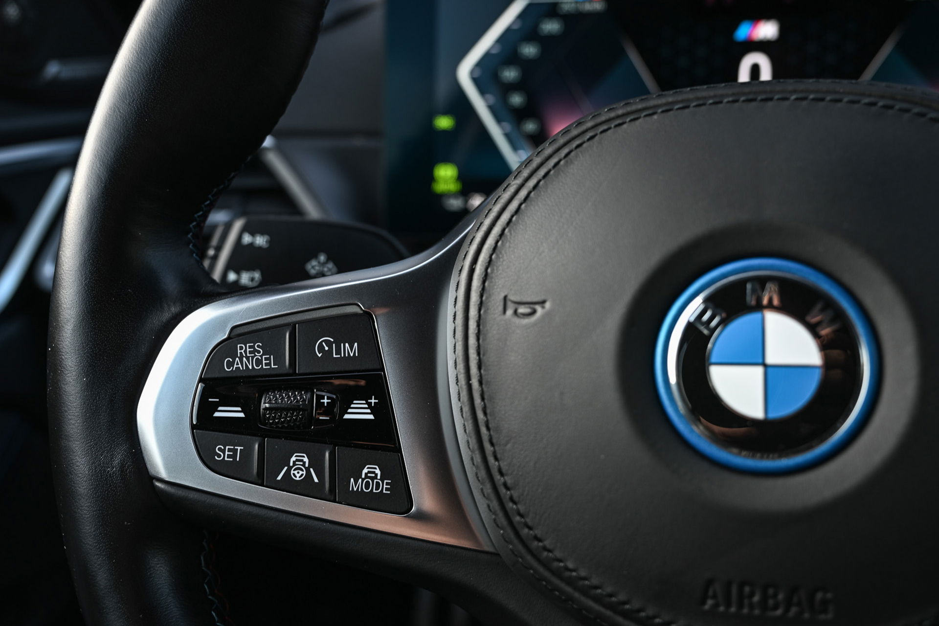 BMW i4 - 35