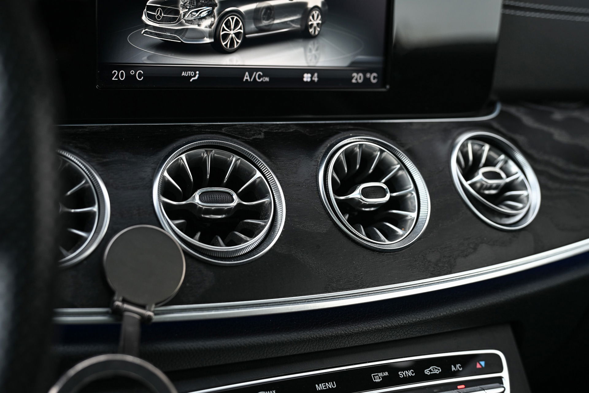 Mercedes-Benz E-Klasse - 19