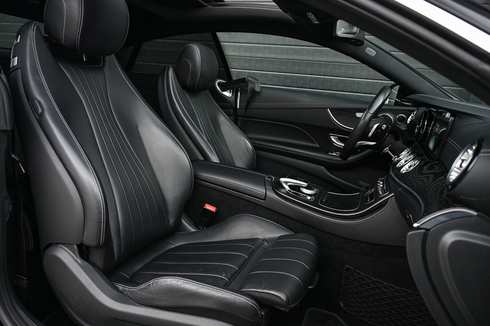 Mercedes-Benz E-Klasse - 1