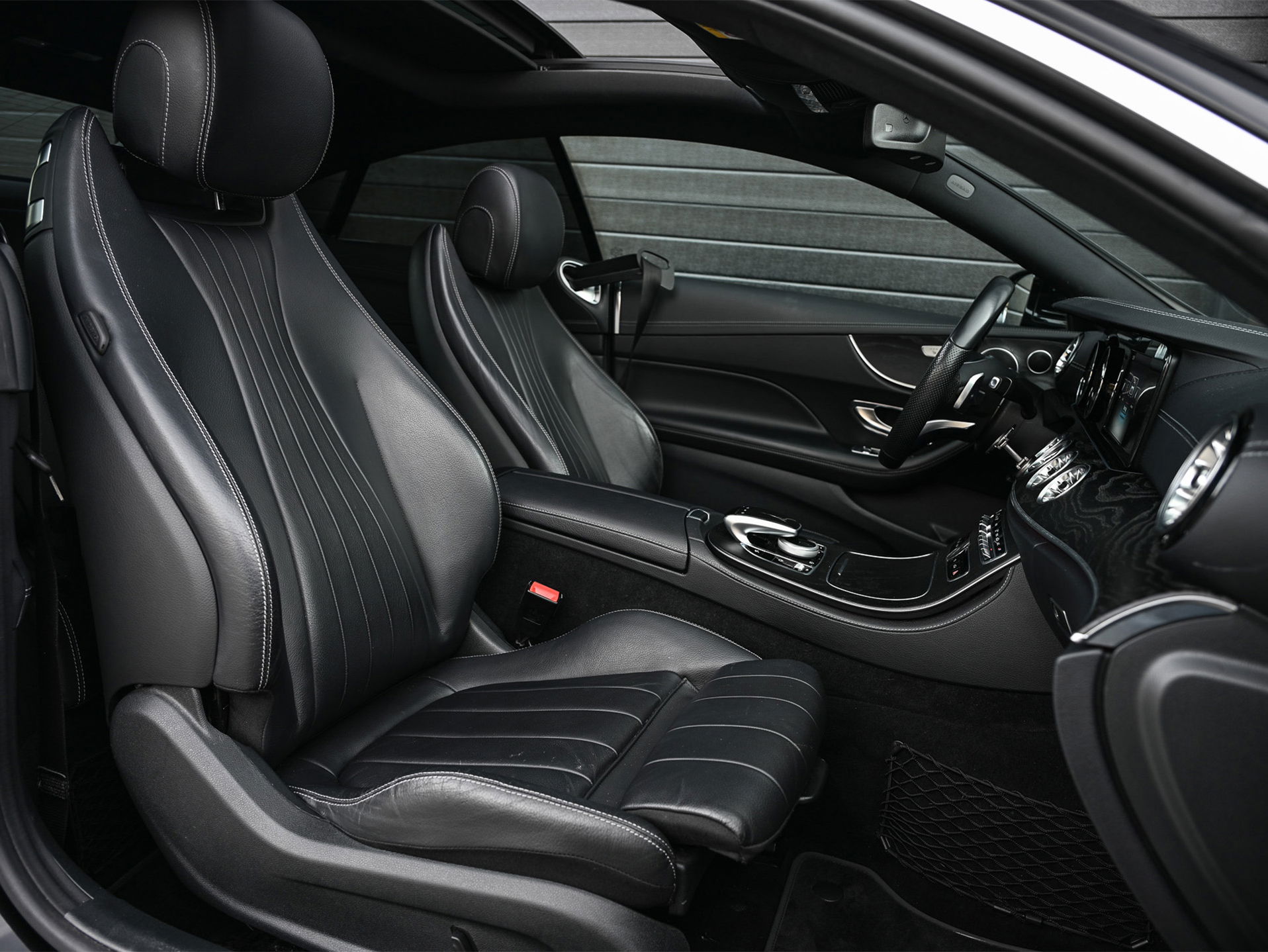 Mercedes-Benz E-Klasse - 1