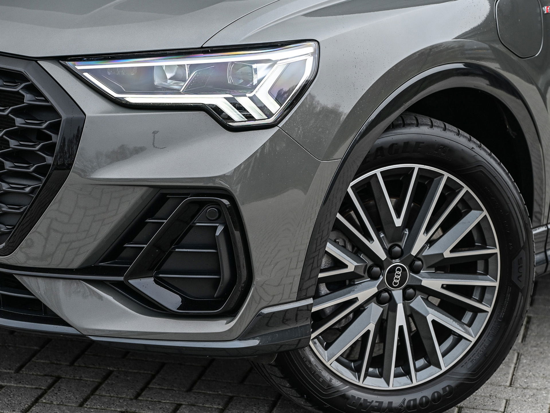 Audi Q3 Sportback - 8
