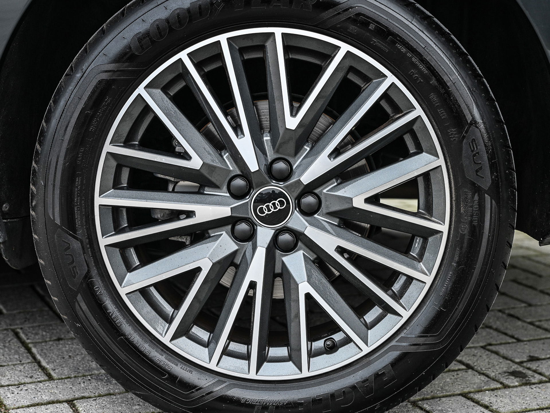 Audi Q3 Sportback - 9