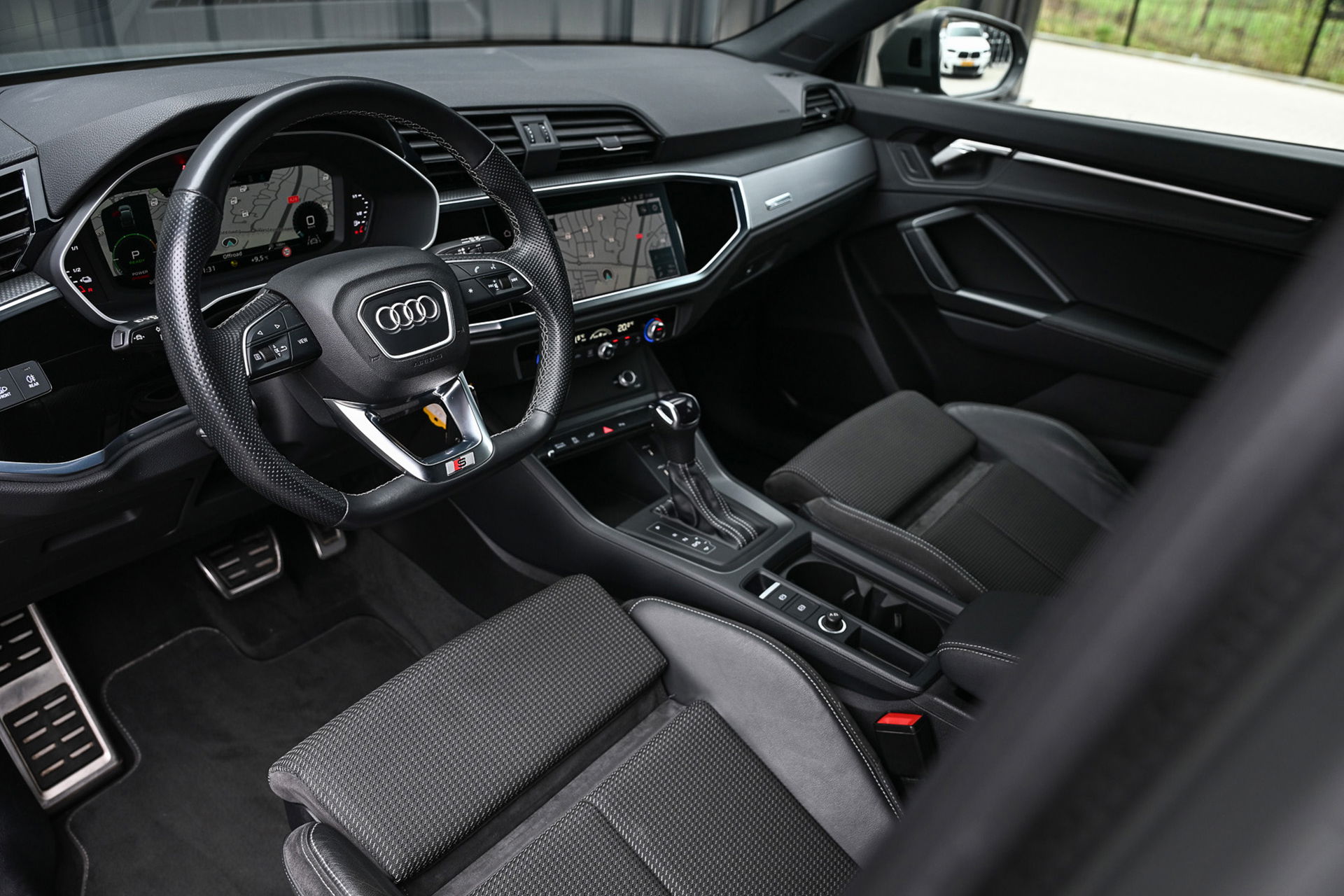 Audi Q3 Sportback - 10