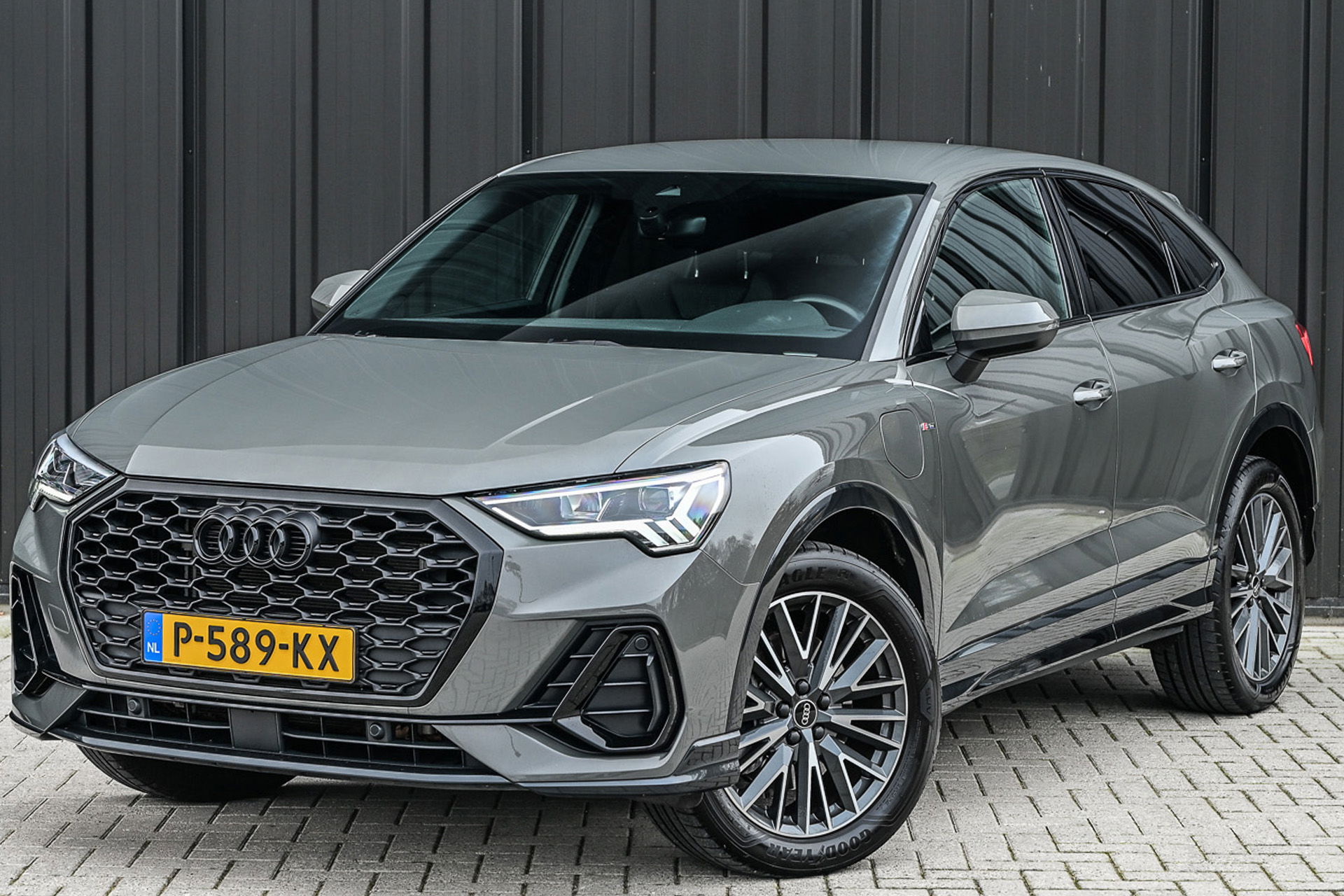 Audi Q3 Sportback - 0