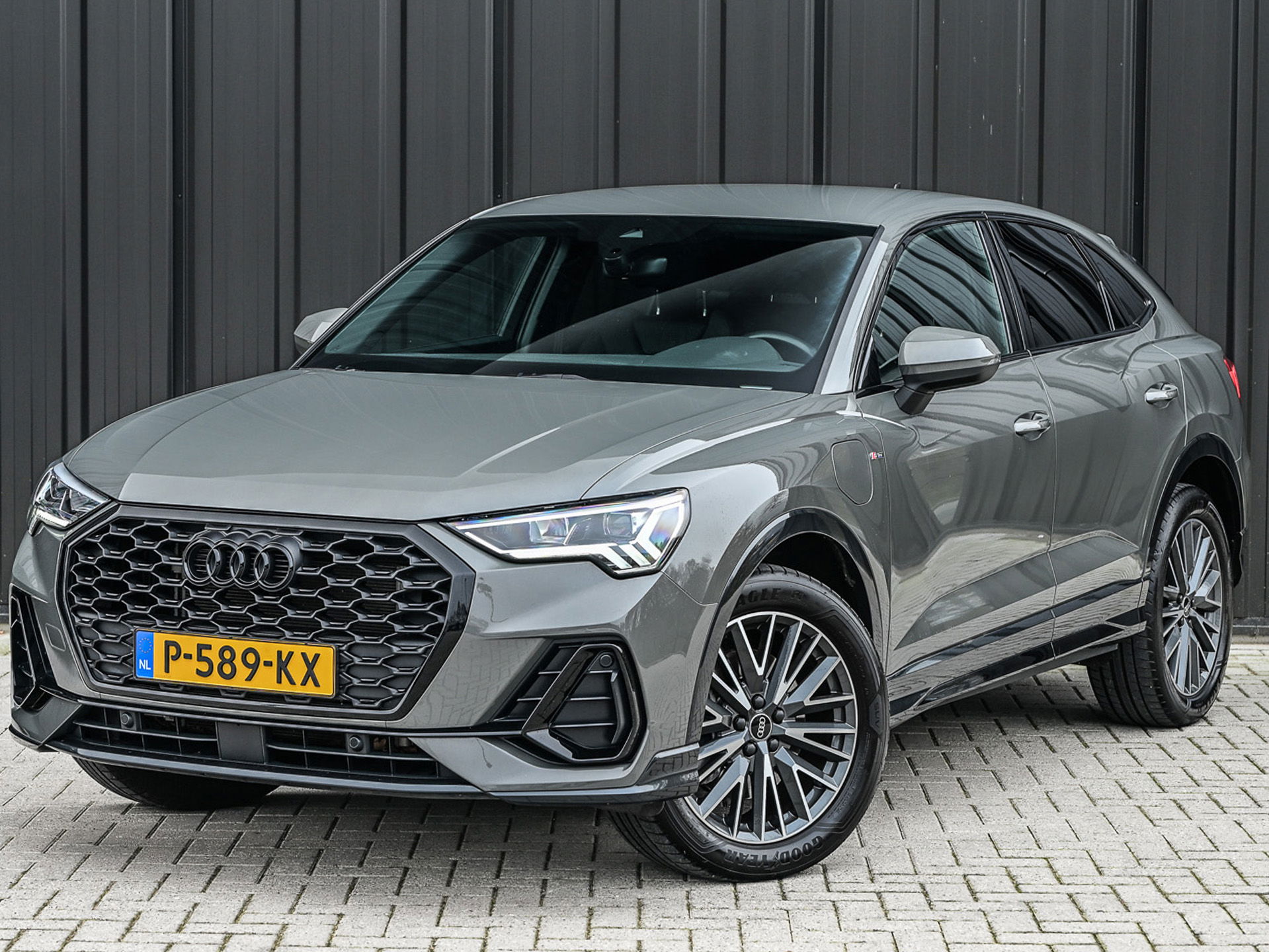 Audi Q3 Sportback - 0
