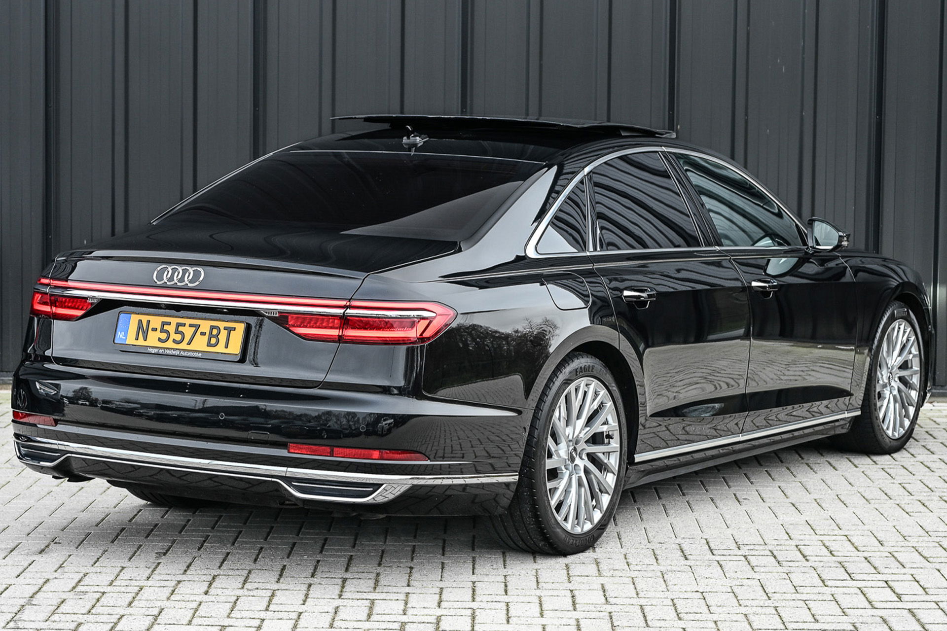 Audi A8 - 7