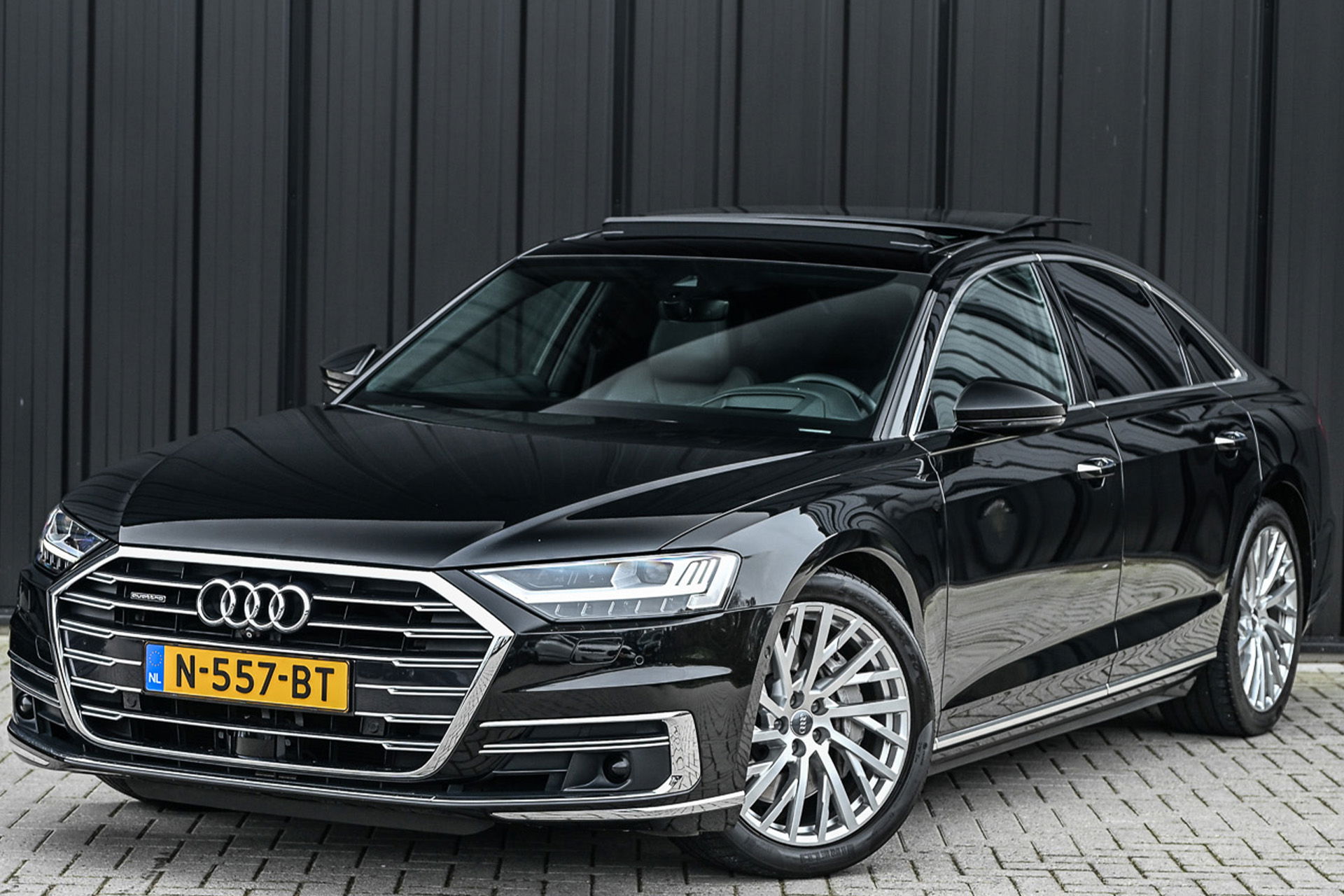 Audi A8 - 0