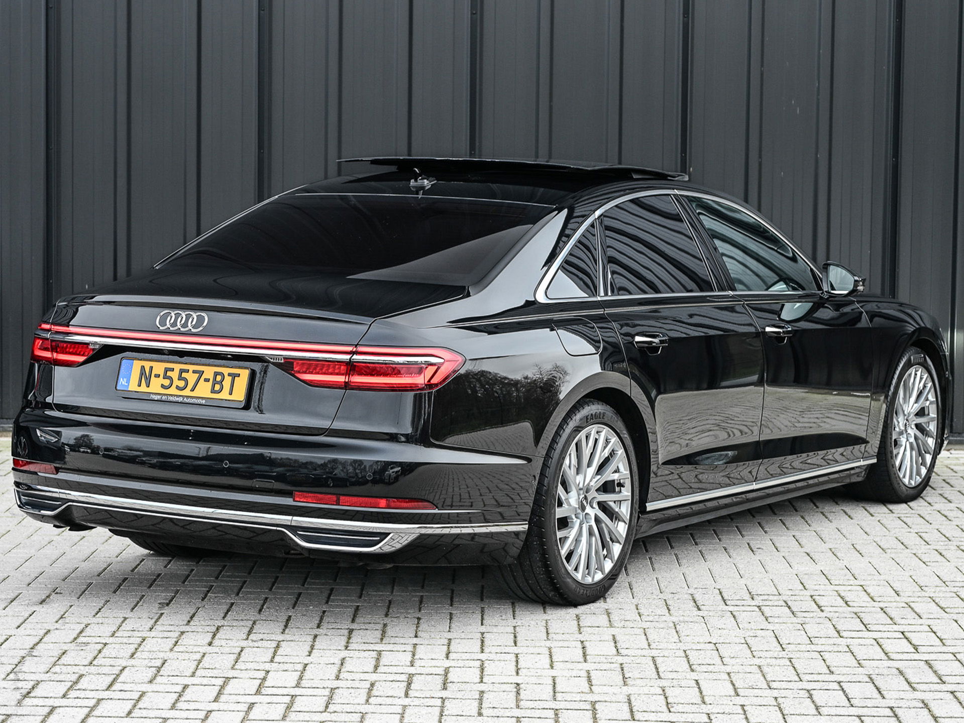 Audi A8 - 7