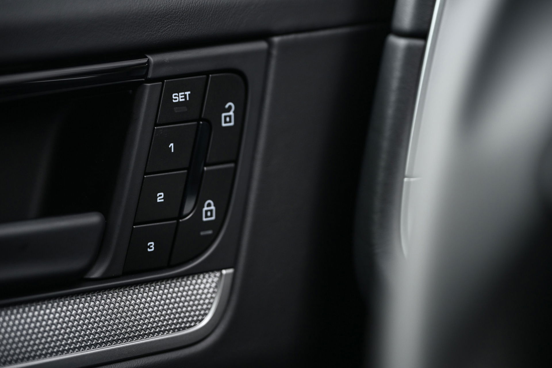 Porsche Cayenne - 12