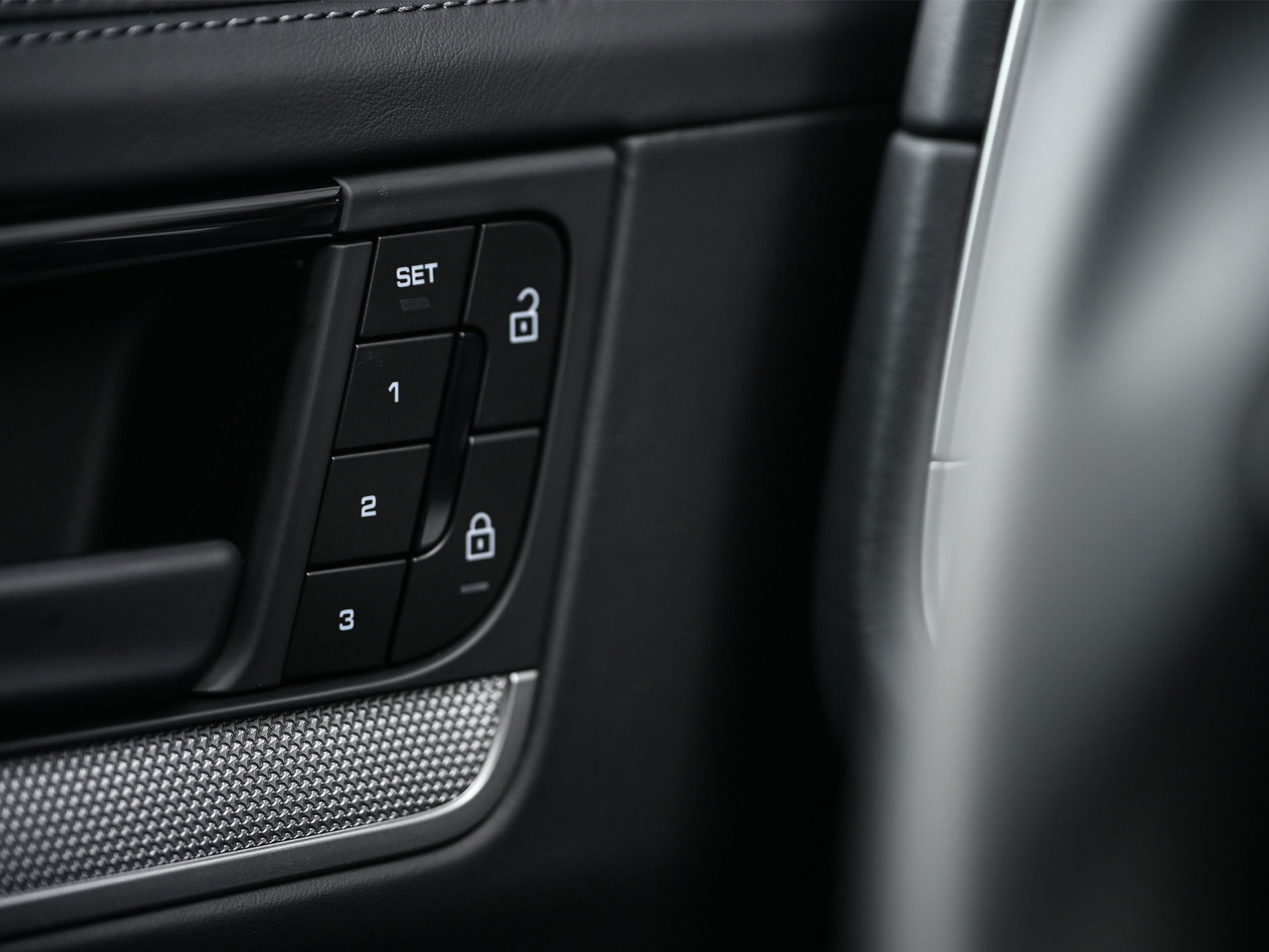 Porsche Cayenne - 12