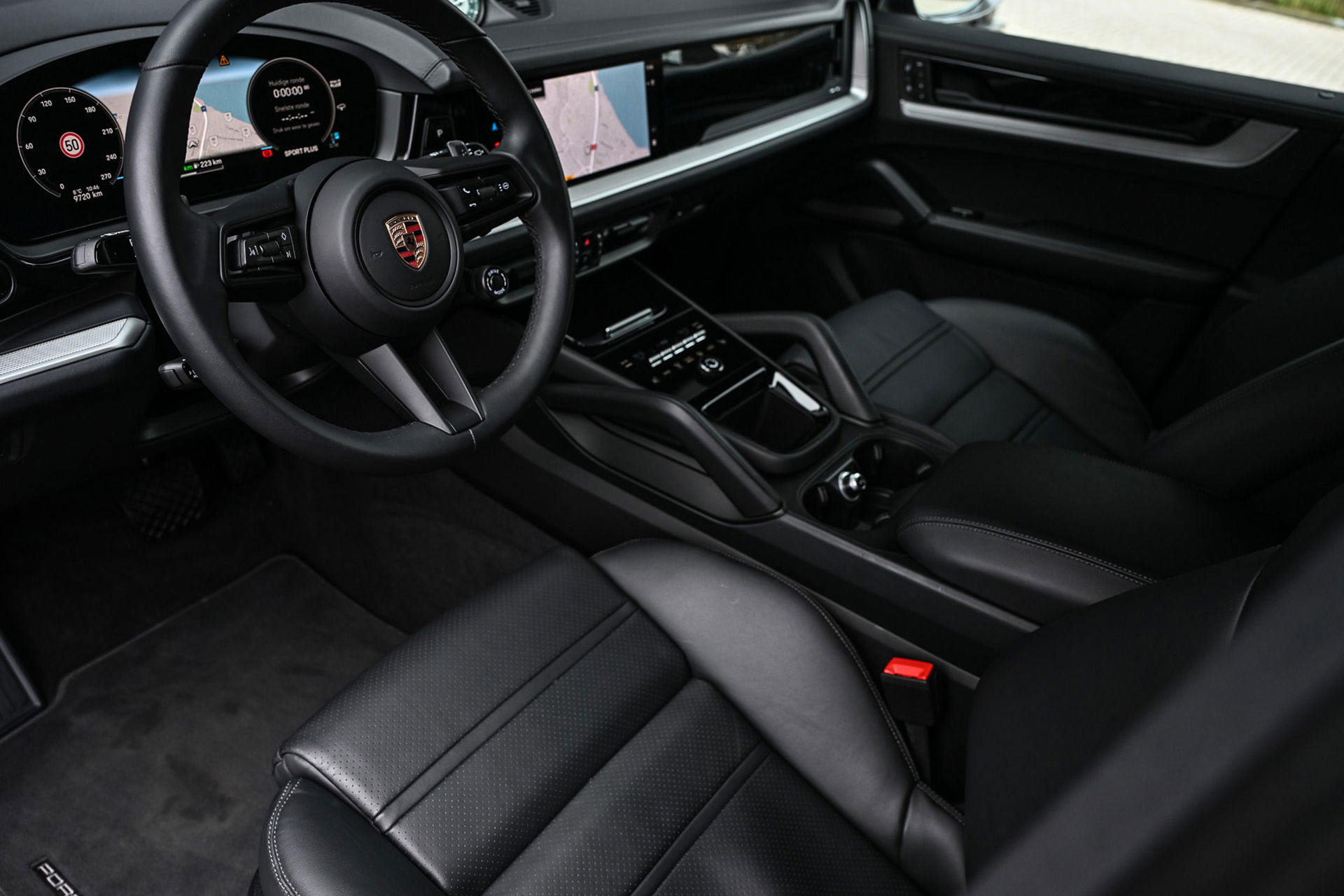 Porsche Cayenne - 14