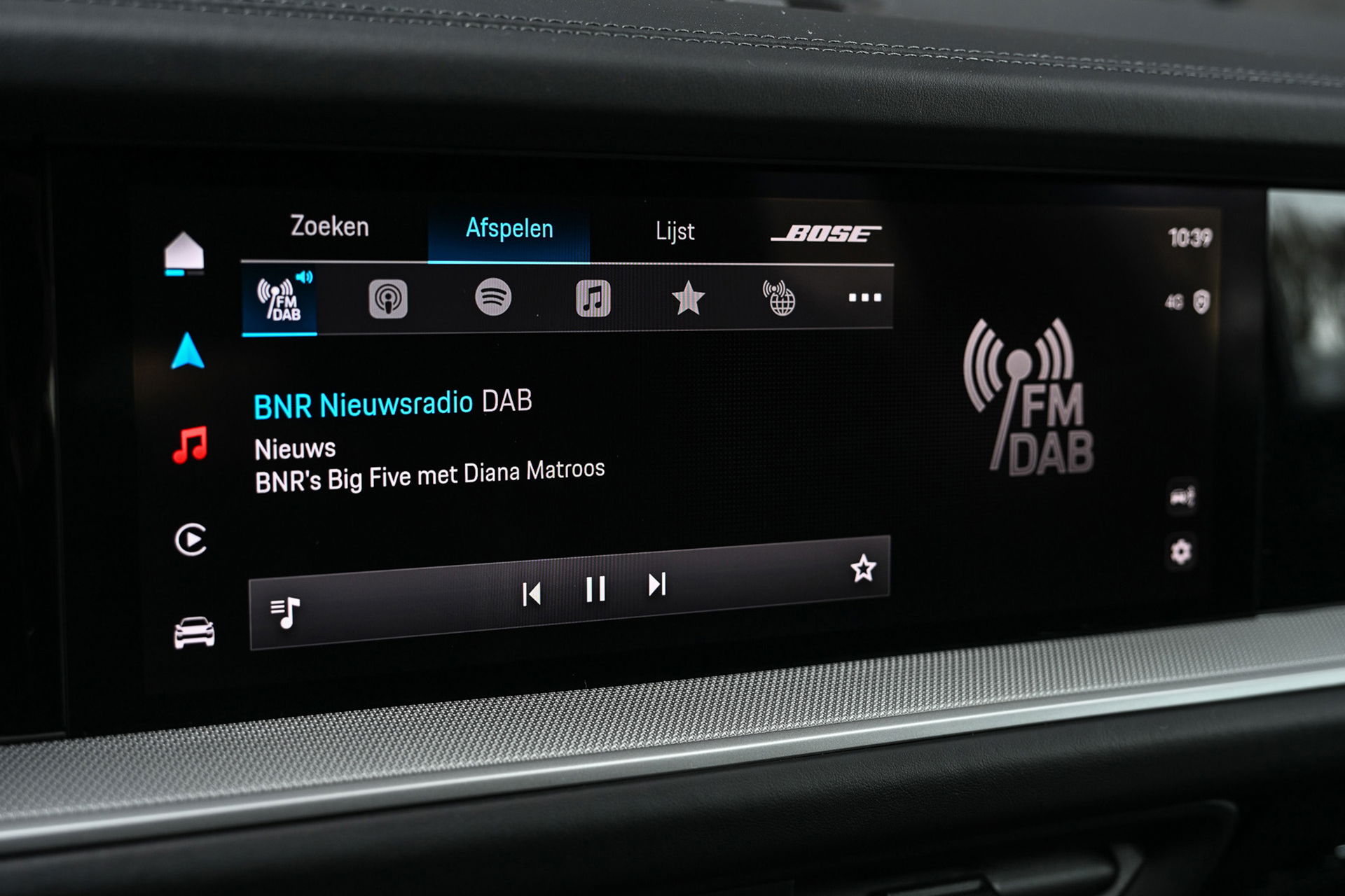 Porsche Cayenne - 24