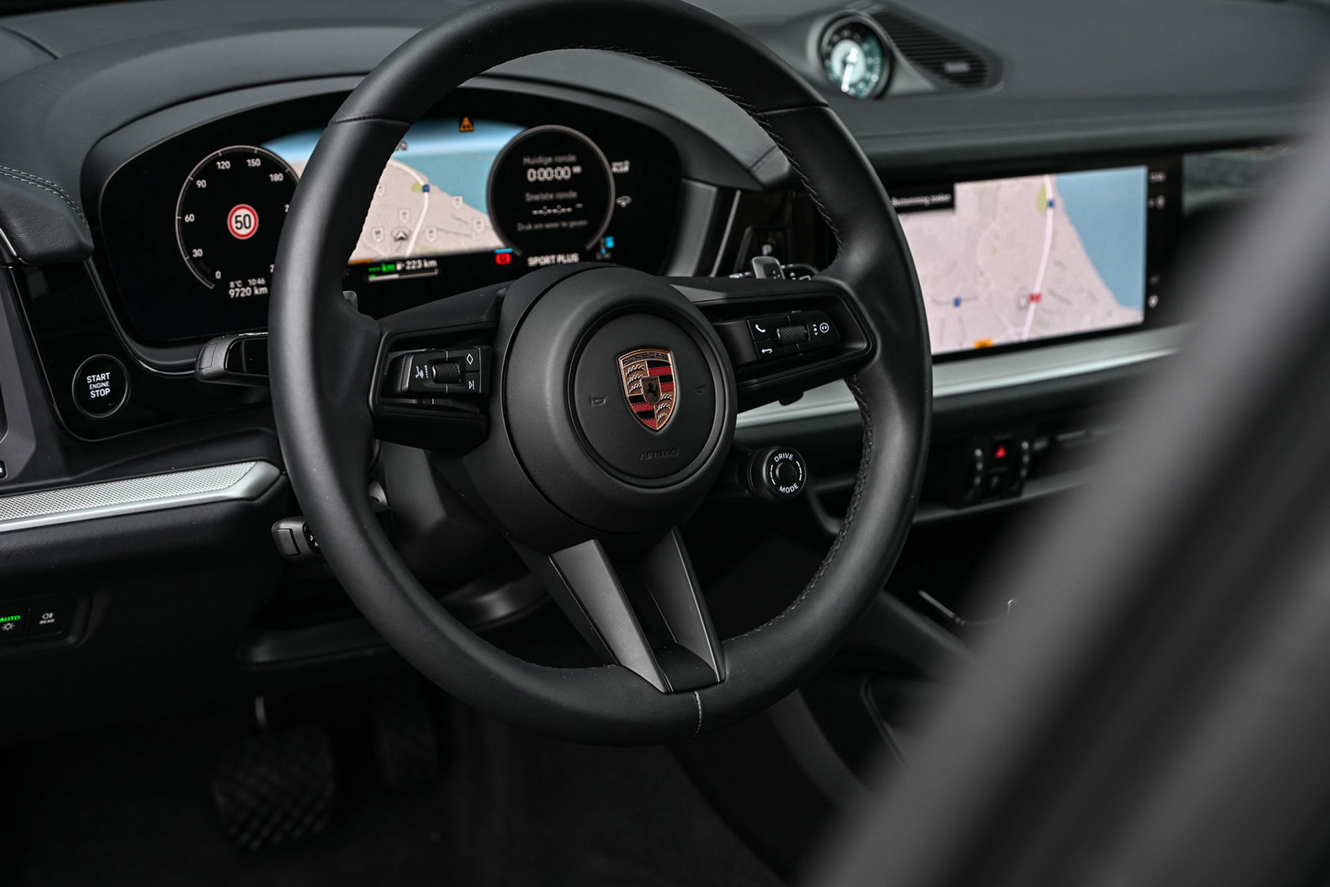 Porsche Cayenne - 37