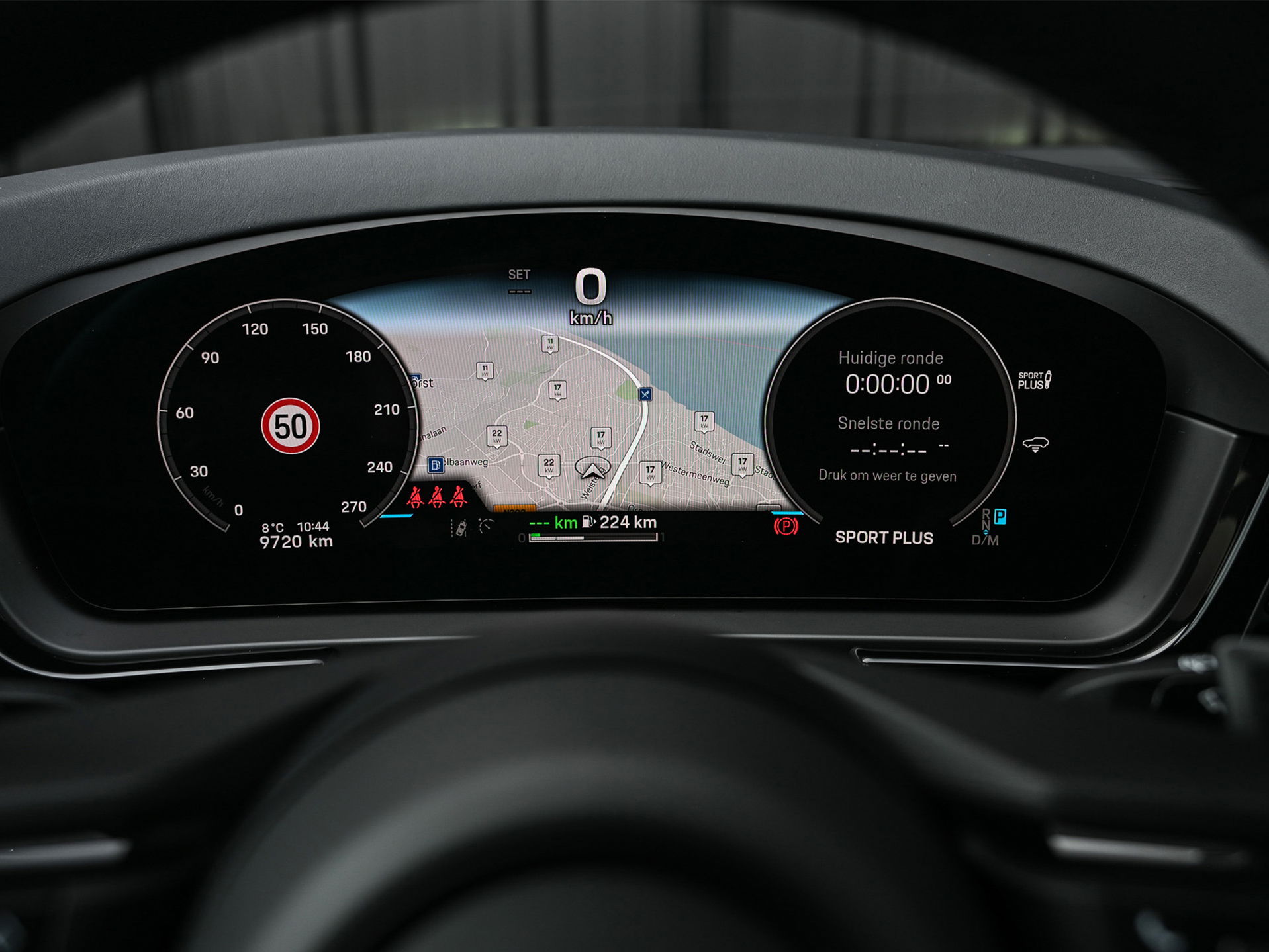 Porsche Cayenne - 43