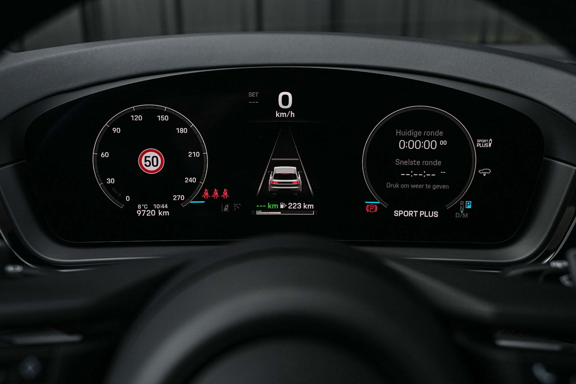 Porsche Cayenne - 48