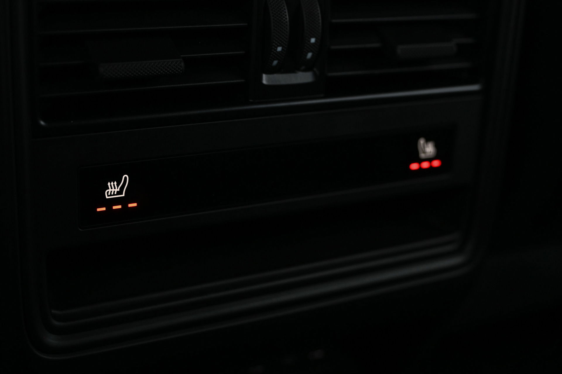 Porsche Cayenne - 56