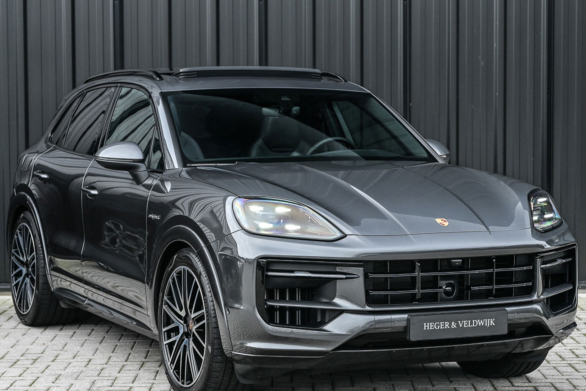 Porsche Cayenne - 61