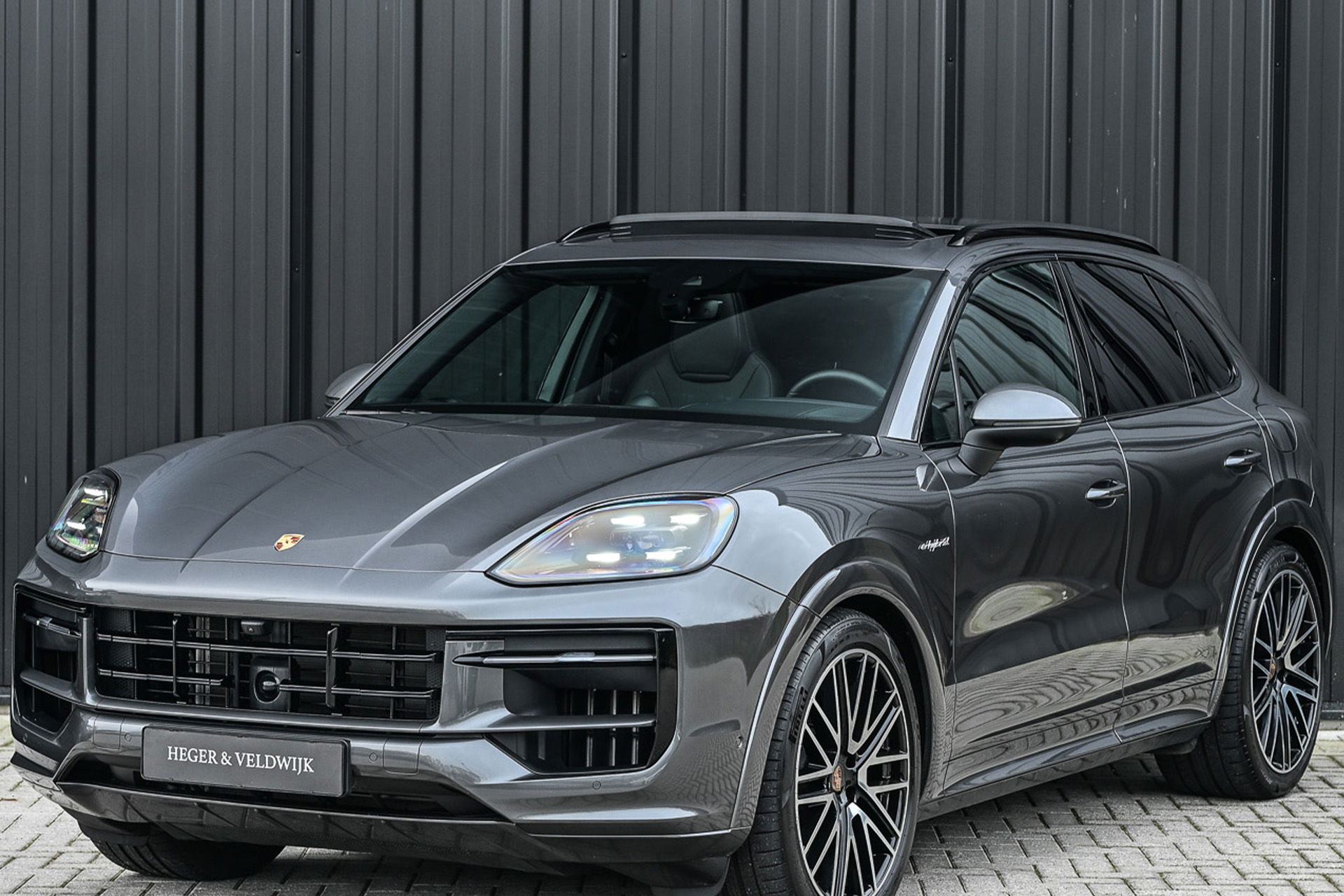 Porsche Cayenne - 6