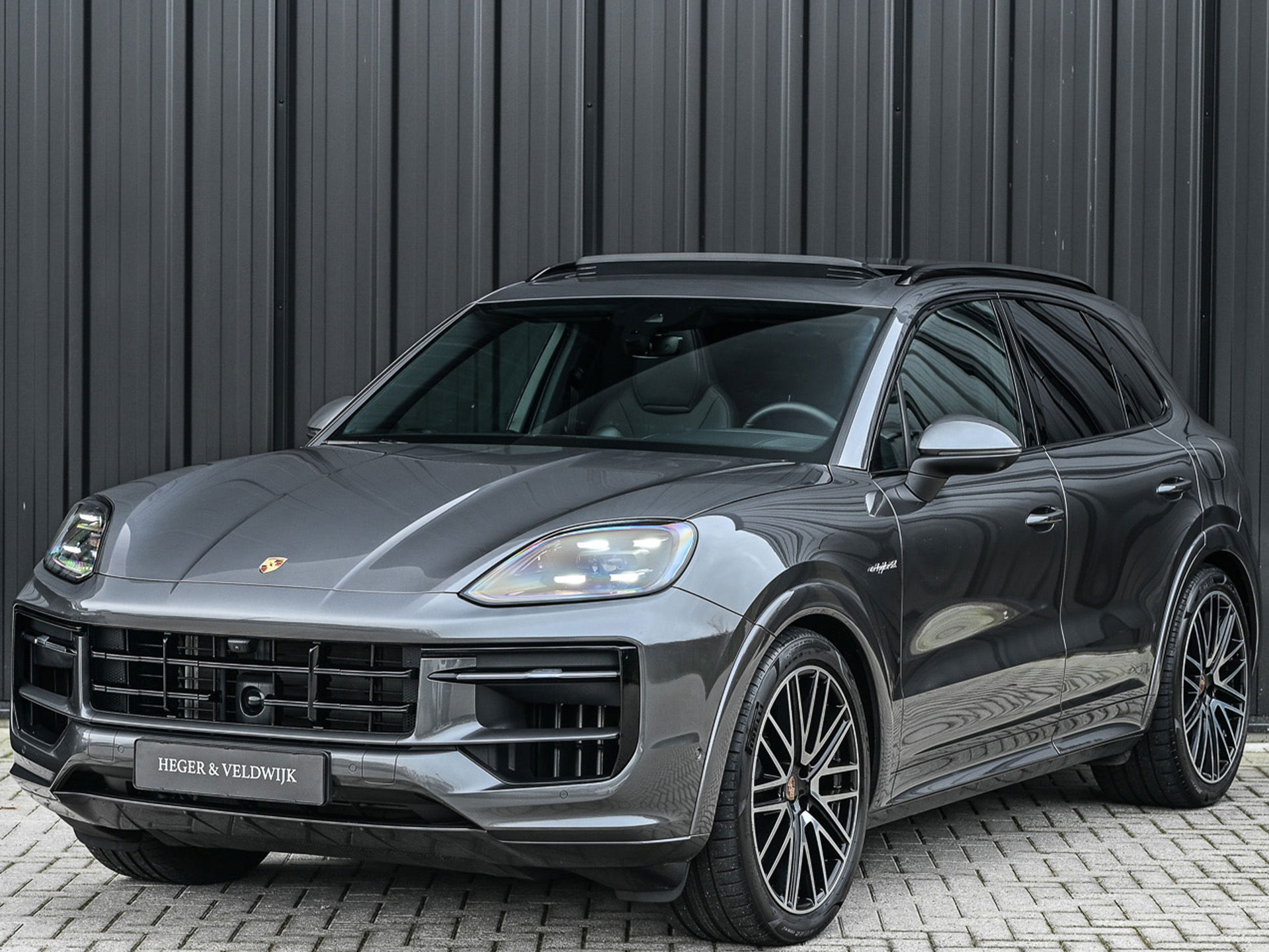 Porsche Cayenne - 6