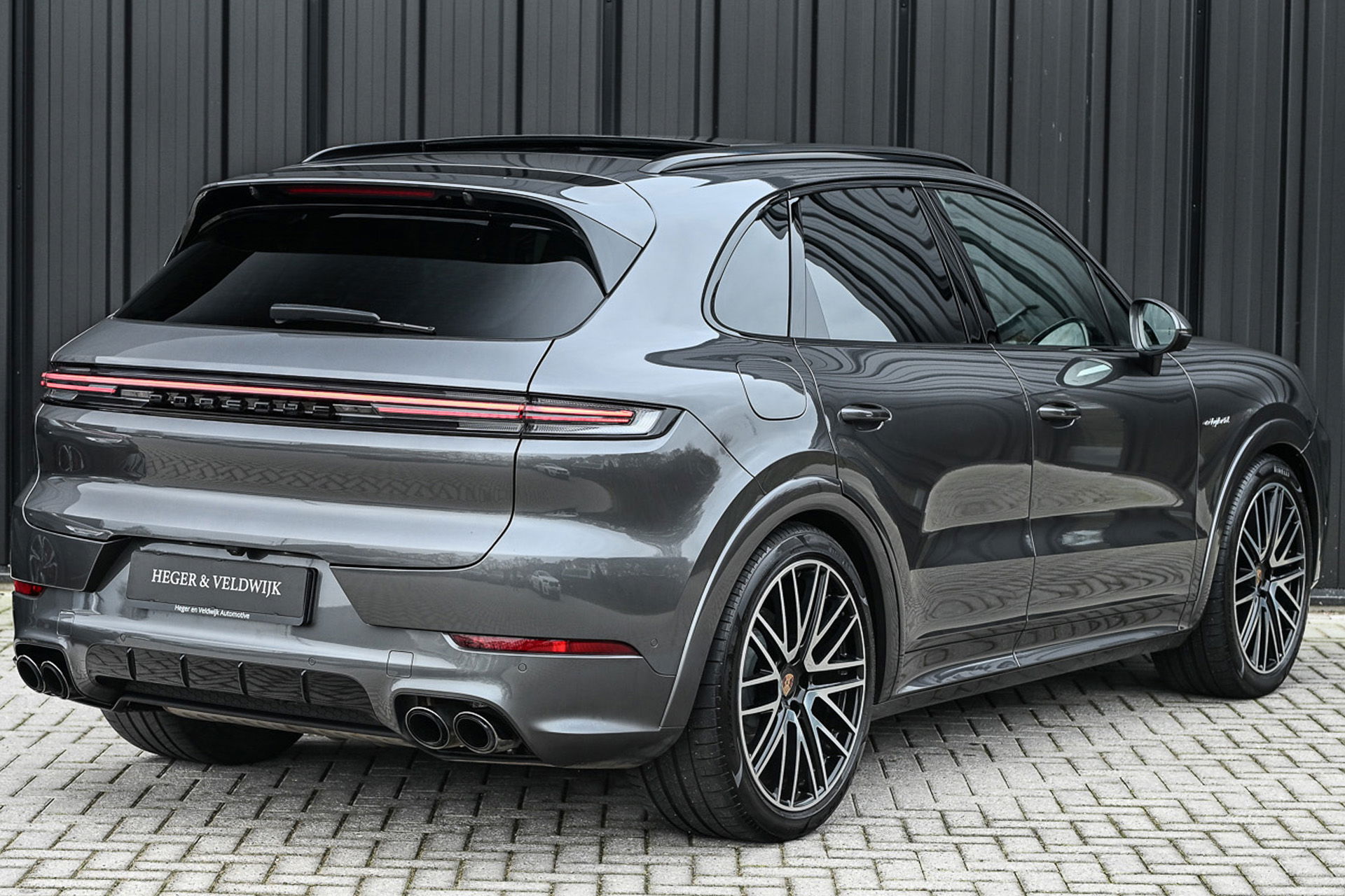 Porsche Cayenne - 7
