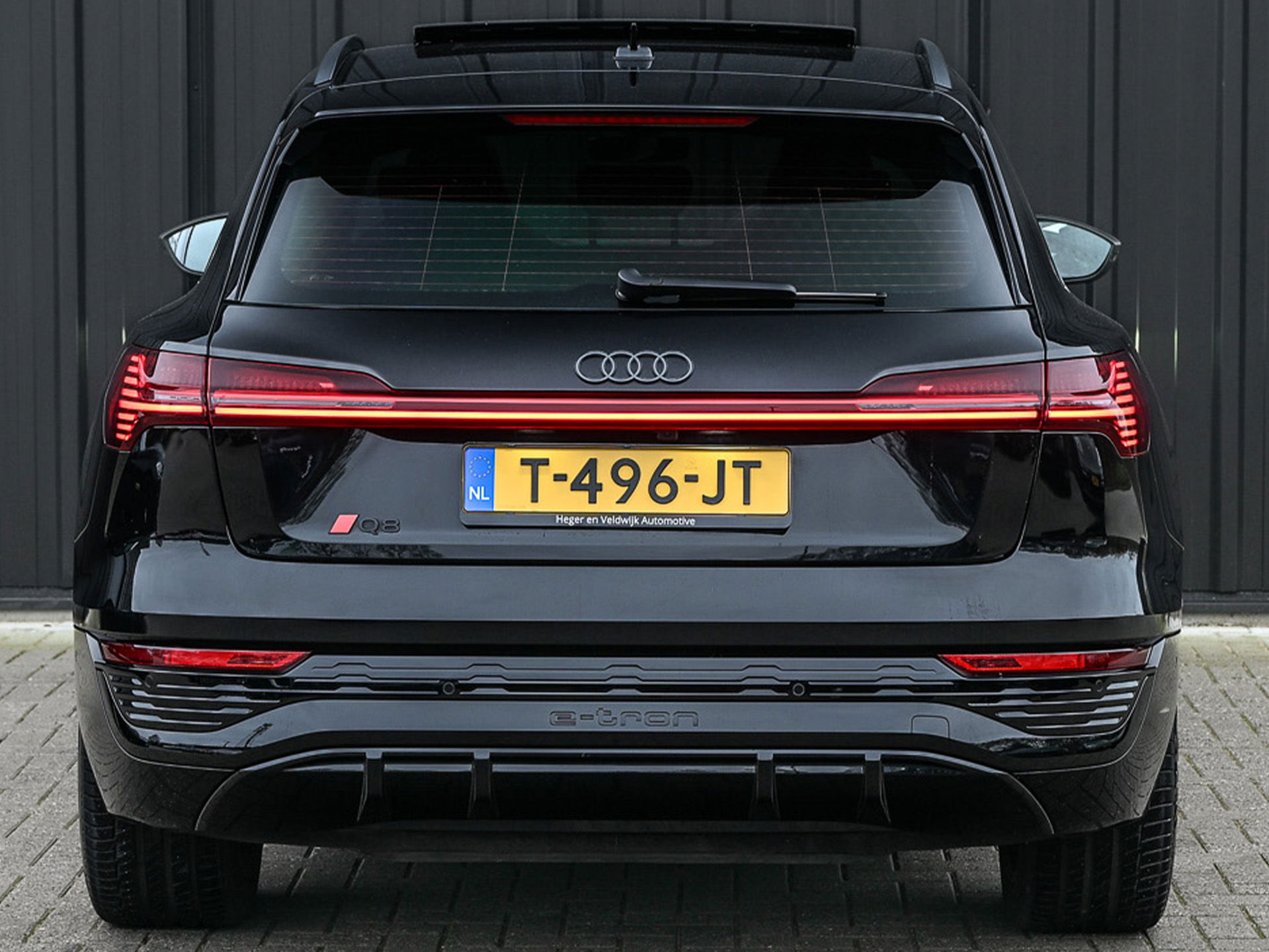 Audi Q8 e-tron - 25