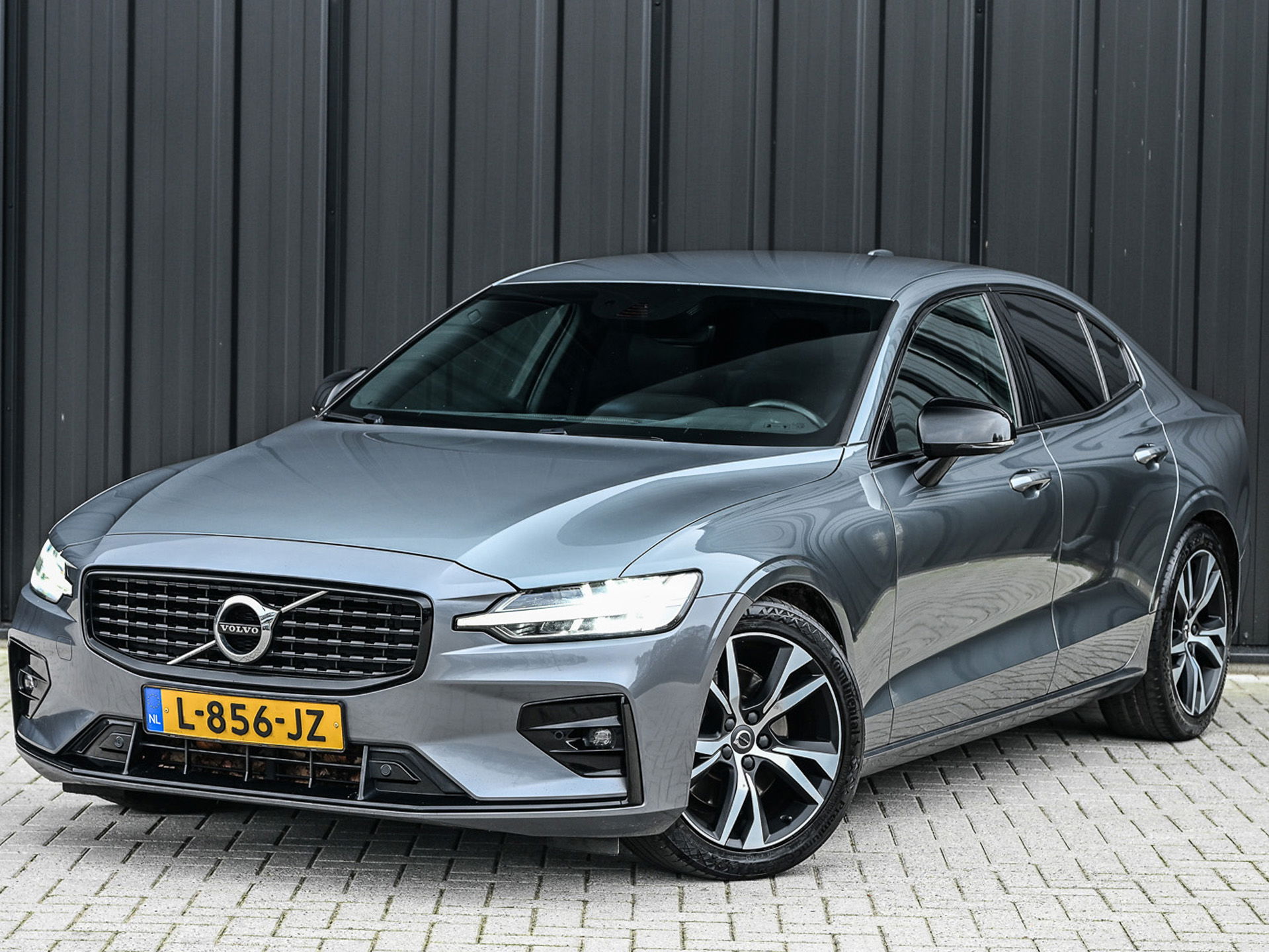 Volvo S60 - 0