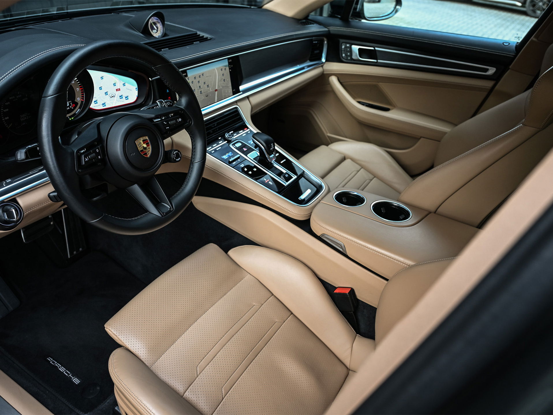 Porsche Panamera - 11